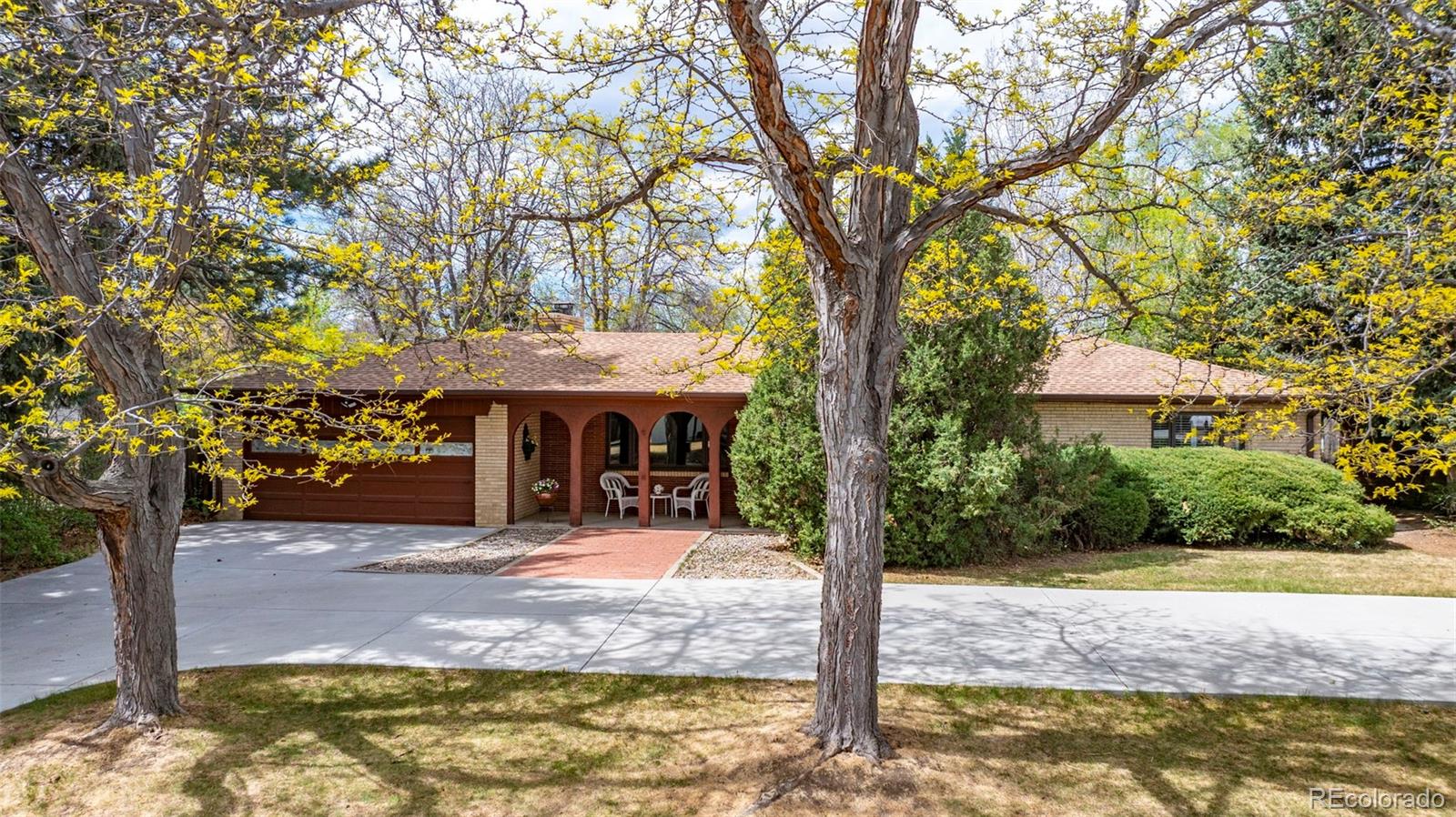  Lakewood Home | MLS #: 8853033885  Everett Street, Lakewood Beds: 3 Baths: 2 Price: $700,000
