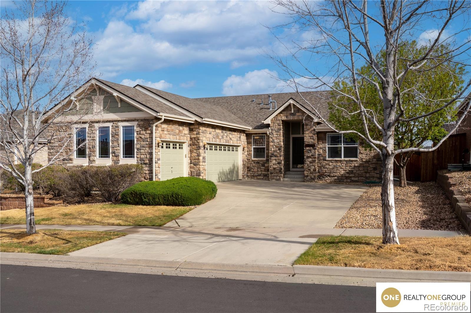 Tollgate Crossing Aurora Home | MLS #: 677485023661 E Whitaker Drive, Aurora Beds: 3 Baths: 3 Price: $680,000