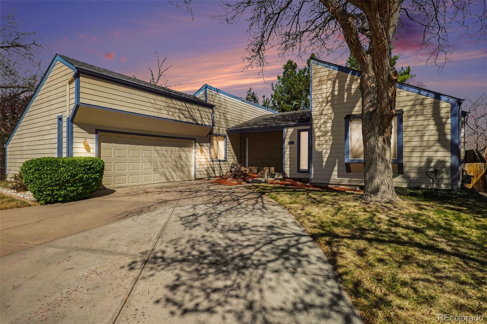 Bear Valley Denver Home | MLS #: 62166435571 W Kent Place, Denver Beds: 3 Baths: 3 Price: $625,000