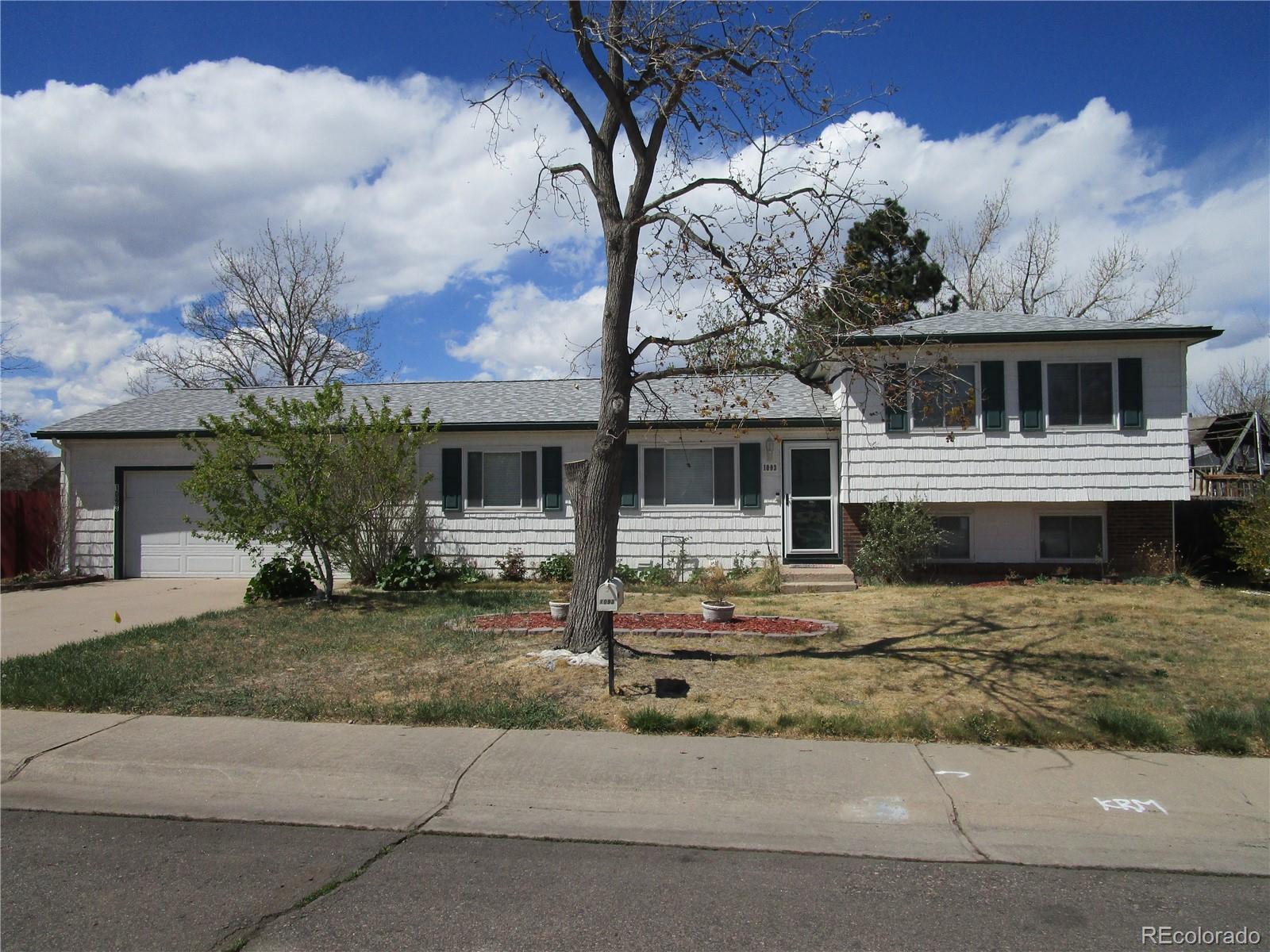  Aurora Home | MLS #: 39582821093 S Macon Way, Aurora Beds: 3 Baths: 2 Price: $419,000