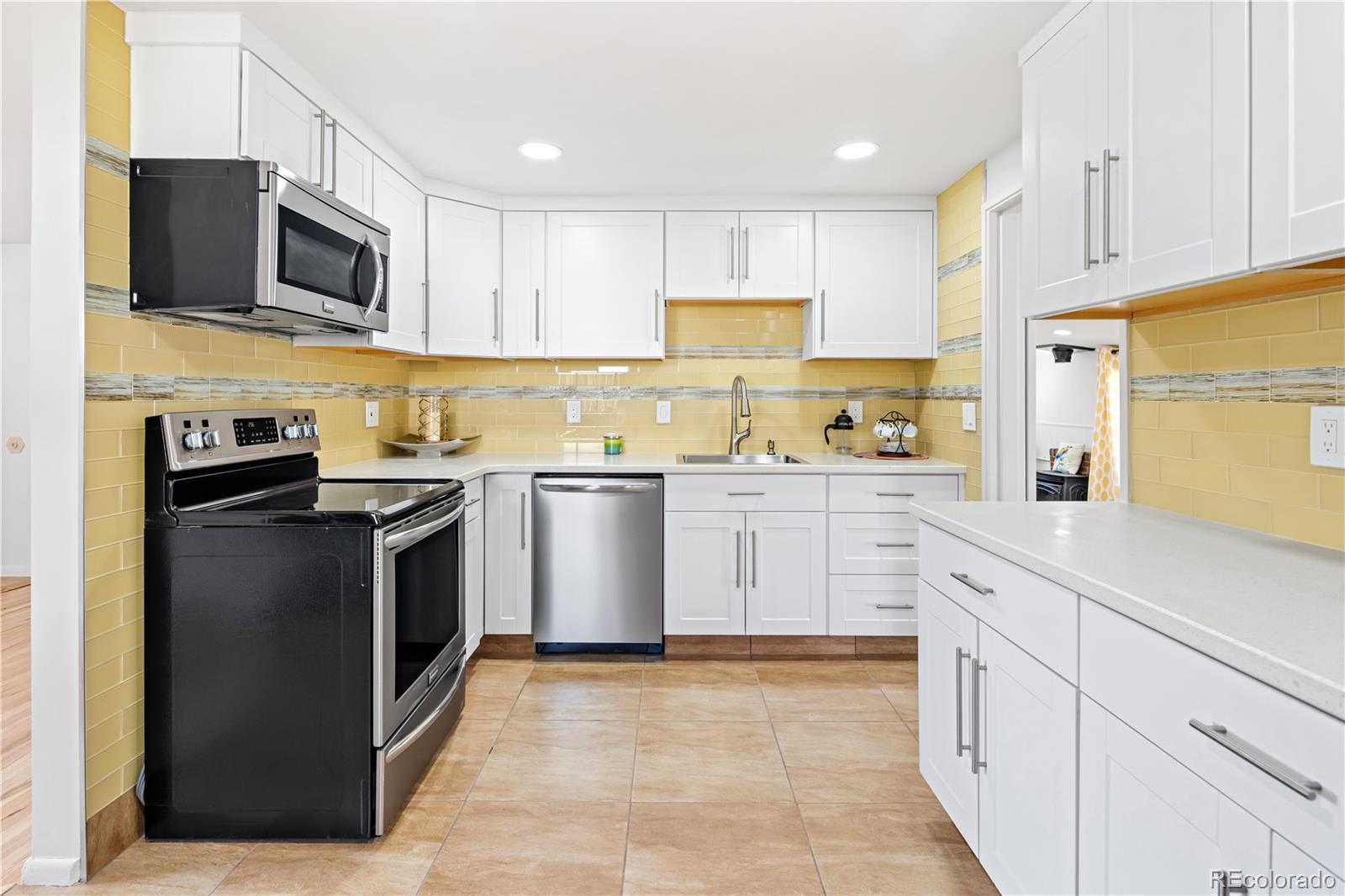  Lakewood Home | MLS #: 22004105325 W 5th Avenue, Lakewood Beds: 3 Baths: 1 Price: $449,999