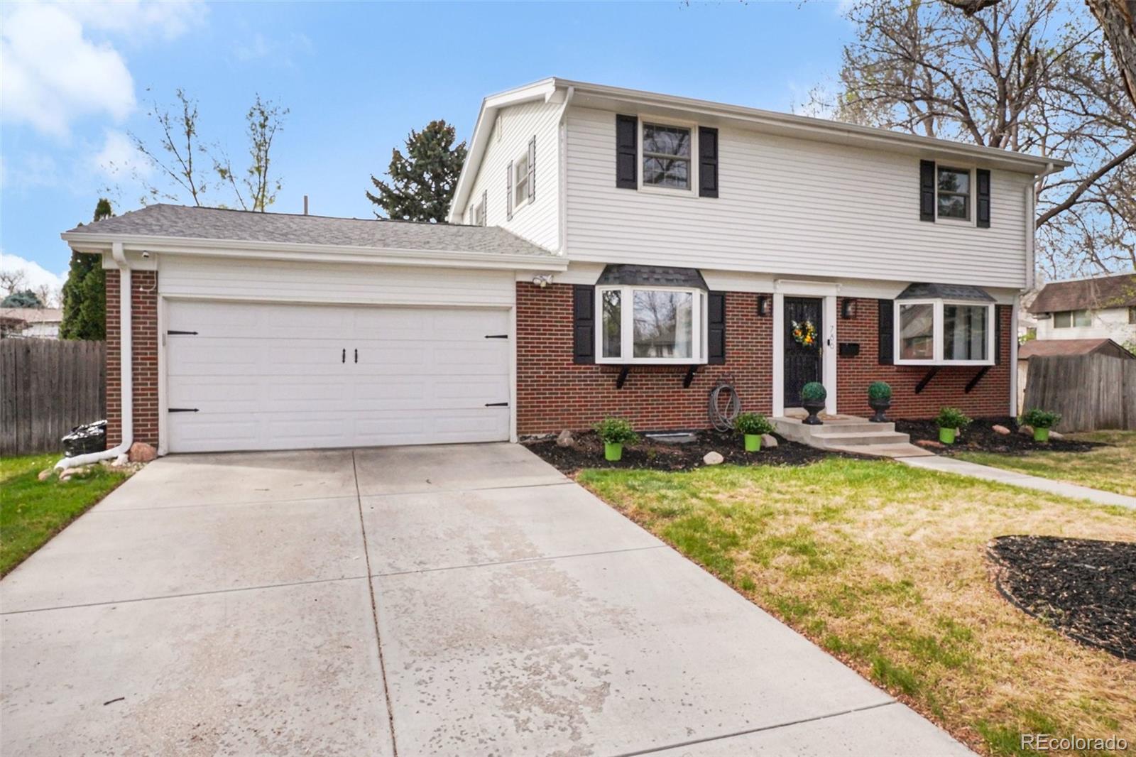 Bel-vue Heights Littleton Home | MLS #: 5625459786 W Elati Circle, Littleton Beds: 6 Baths: 4 Price: $885,000