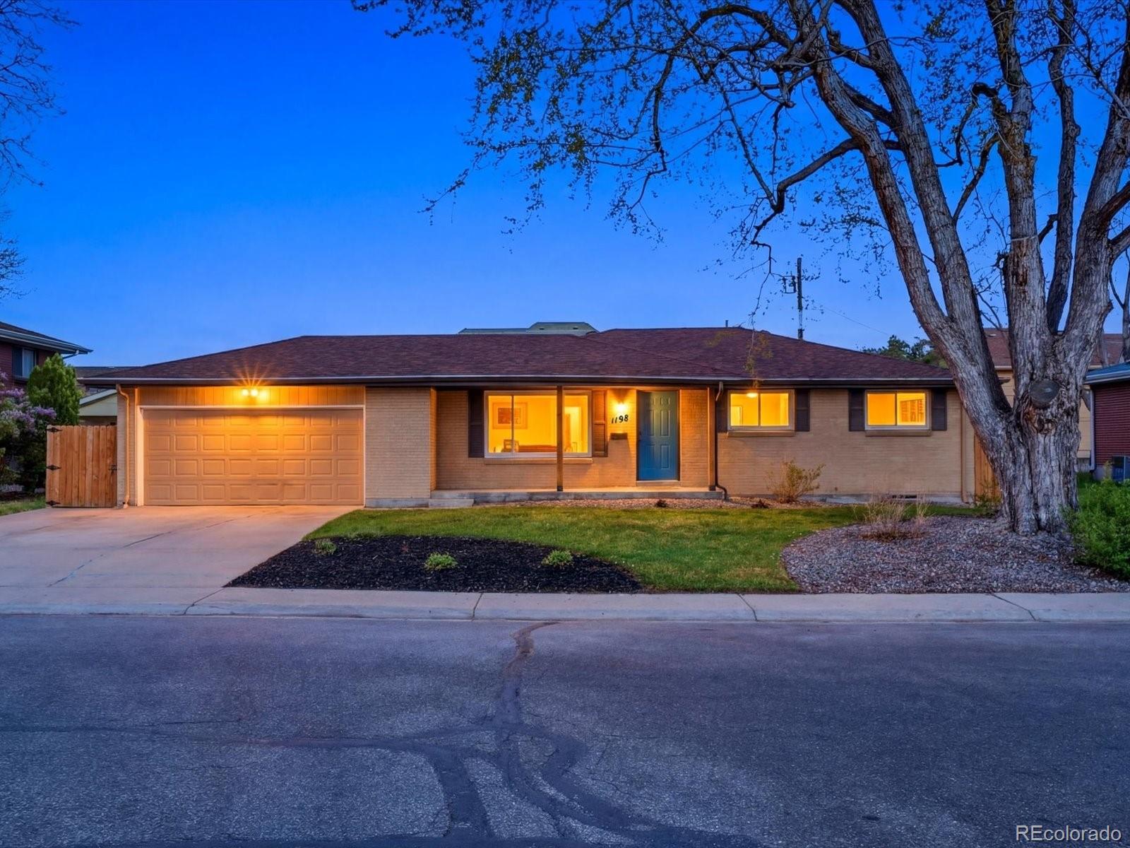 Palomino Park Lakewood Home | MLS #: 74403781198 S Brentwood Street, Lakewood Beds: 4 Baths: 3 Price: $625,000