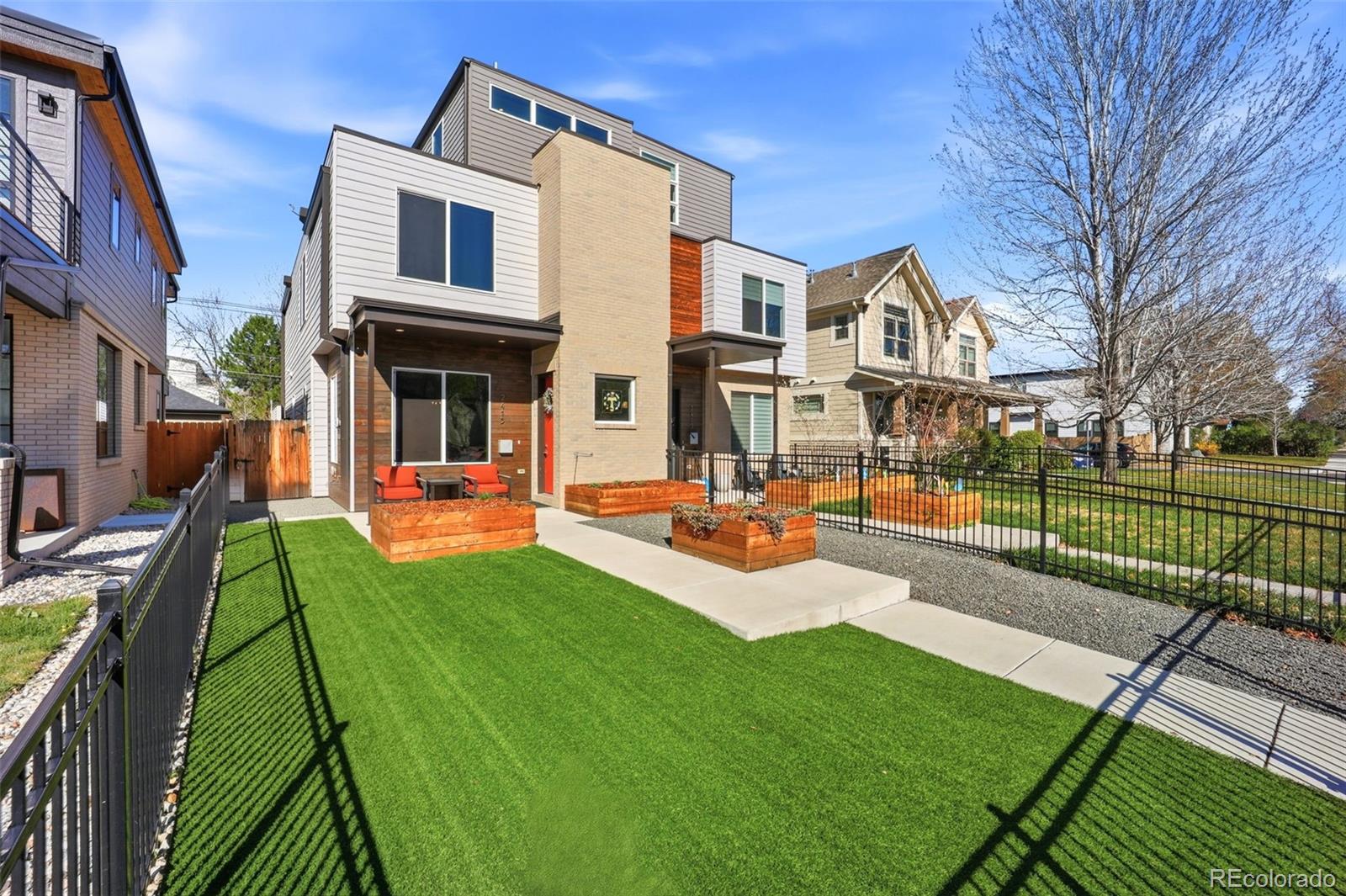 Evanston Denver Home | MLS #: 44396182415 S Williams Street, Denver Beds: 4 Baths: 5 Price: $1,100,000