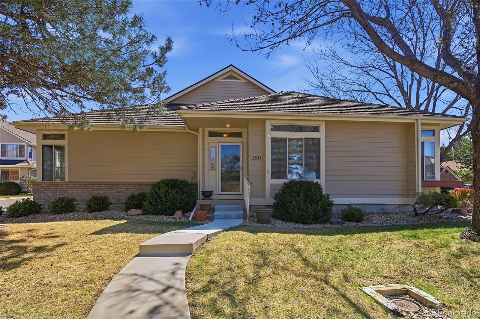 Lakewood Estates Lakewood Home | MLS #: 48880892286 S Depew Street, Lakewood Beds: 3 Baths: 3 Price: $520,000