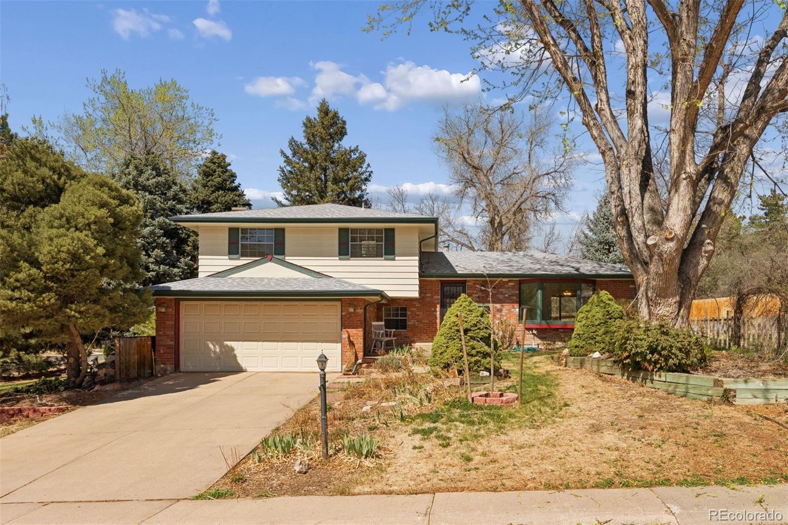 Bel-vue Heights Littleton Home | MLS #: 4678347435 W Fremont Drive, Littleton Beds: 3 Baths: 3 Price: $625,000