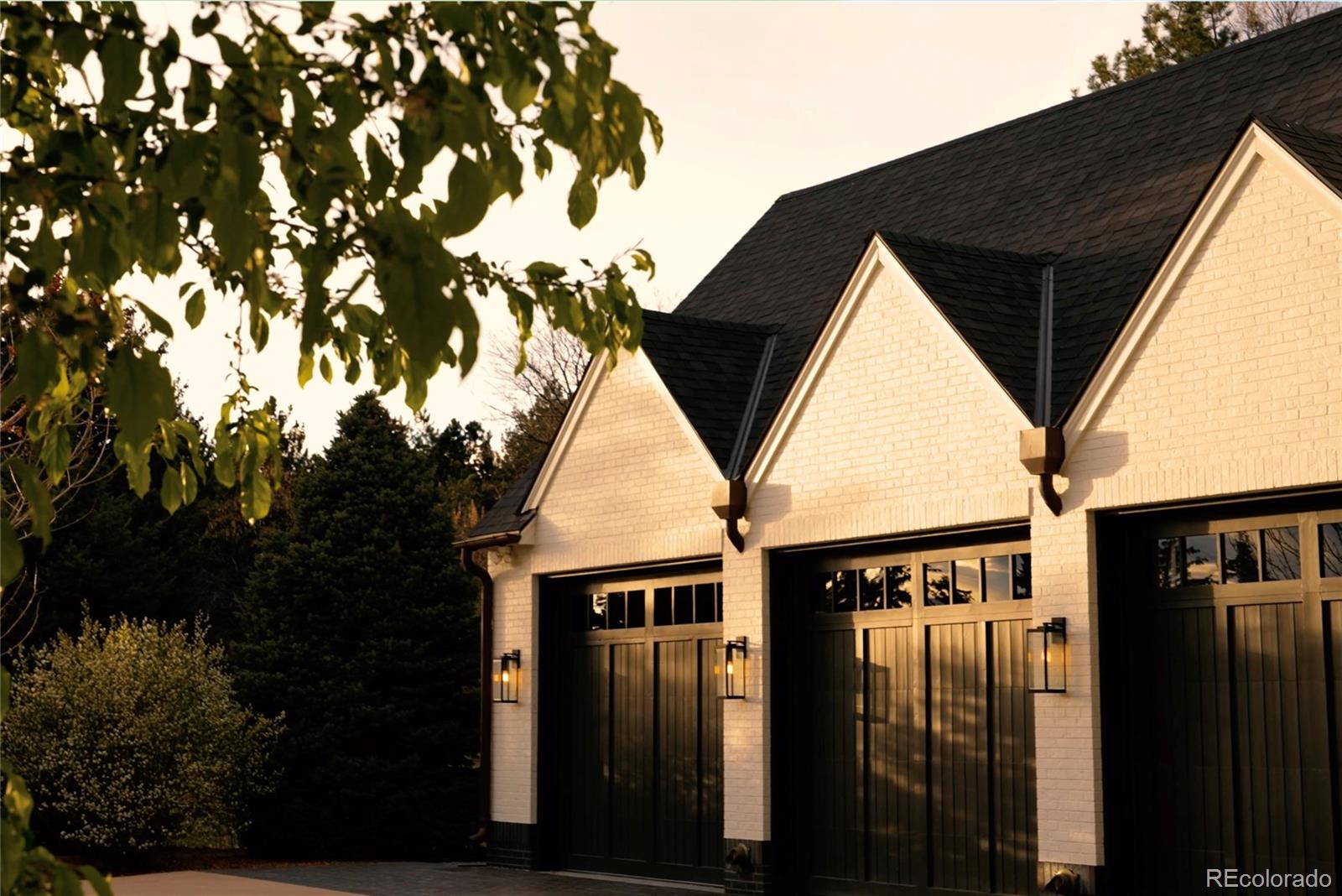 6  lynn road, Cherry Hills Village sold home. Closed on 2026-06-01 for $8,025,000.