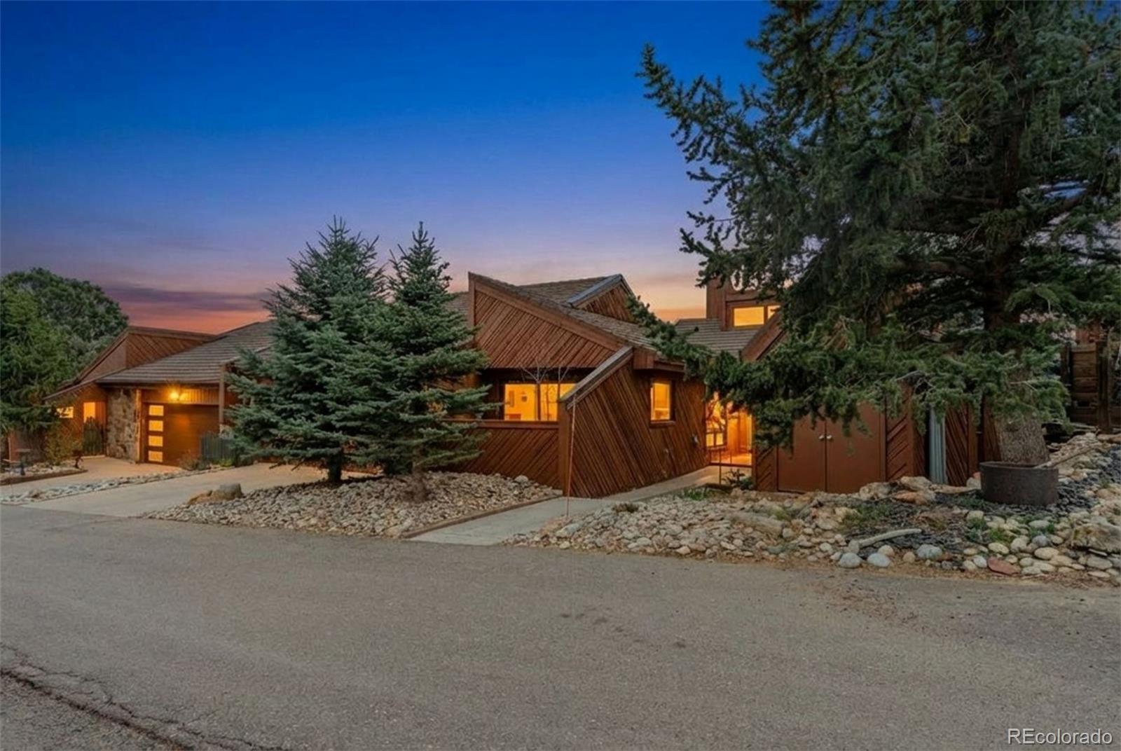  Larkspur Home | MLS #: 37230934452  Sentinel Rock , Larkspur Beds: 3 Baths: 3 Price: $599,900