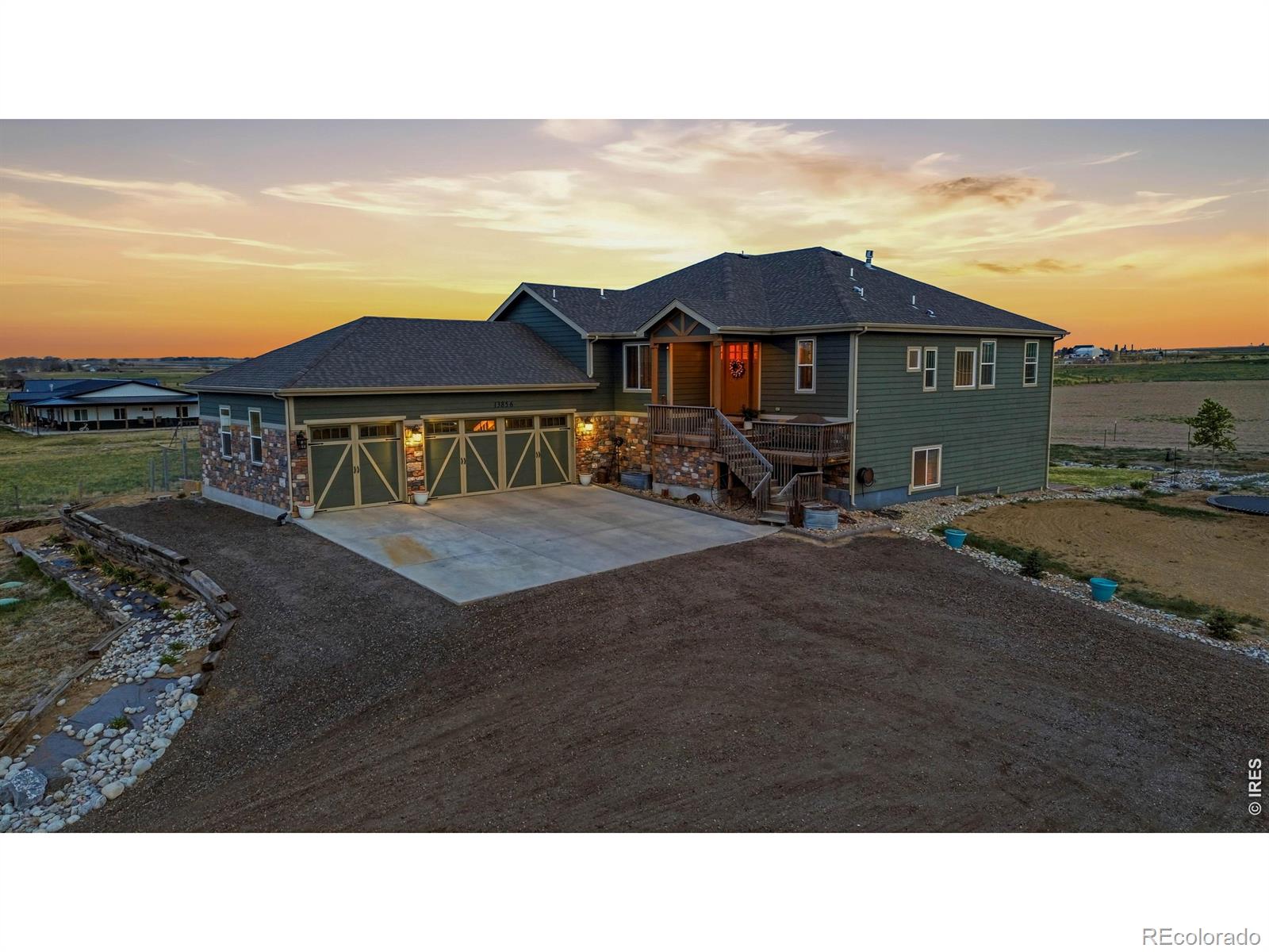 13856 county road 36 , Platteville sold home. Closed on 2026-06-03 for $1,050,000.