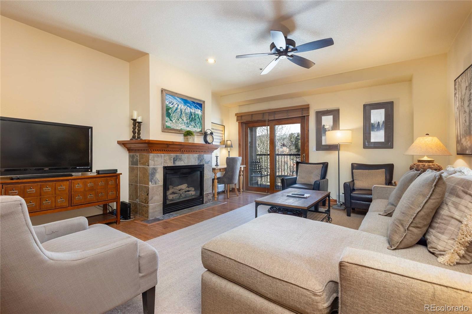  Breckenridge Condo / Townhome | MLS #: 5070599505 S Main Street 2206, Breckenridge Beds: 1 Baths: 2 Price: $849,900