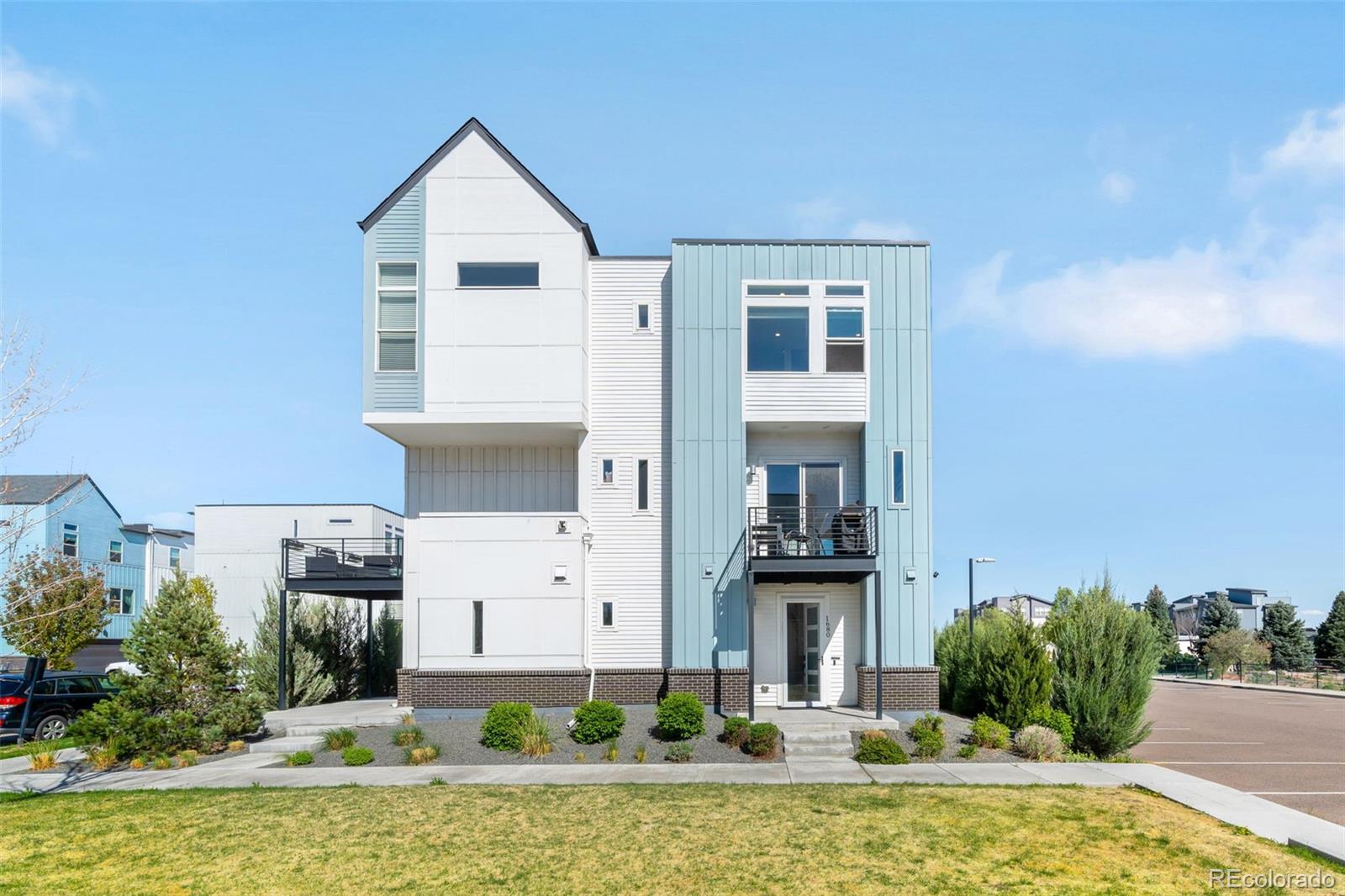 1 Denver Condo / Townhome | MLS #: 23860151680 W 67th Circle , Denver Beds: 2 Baths: 3 Price: $515,000