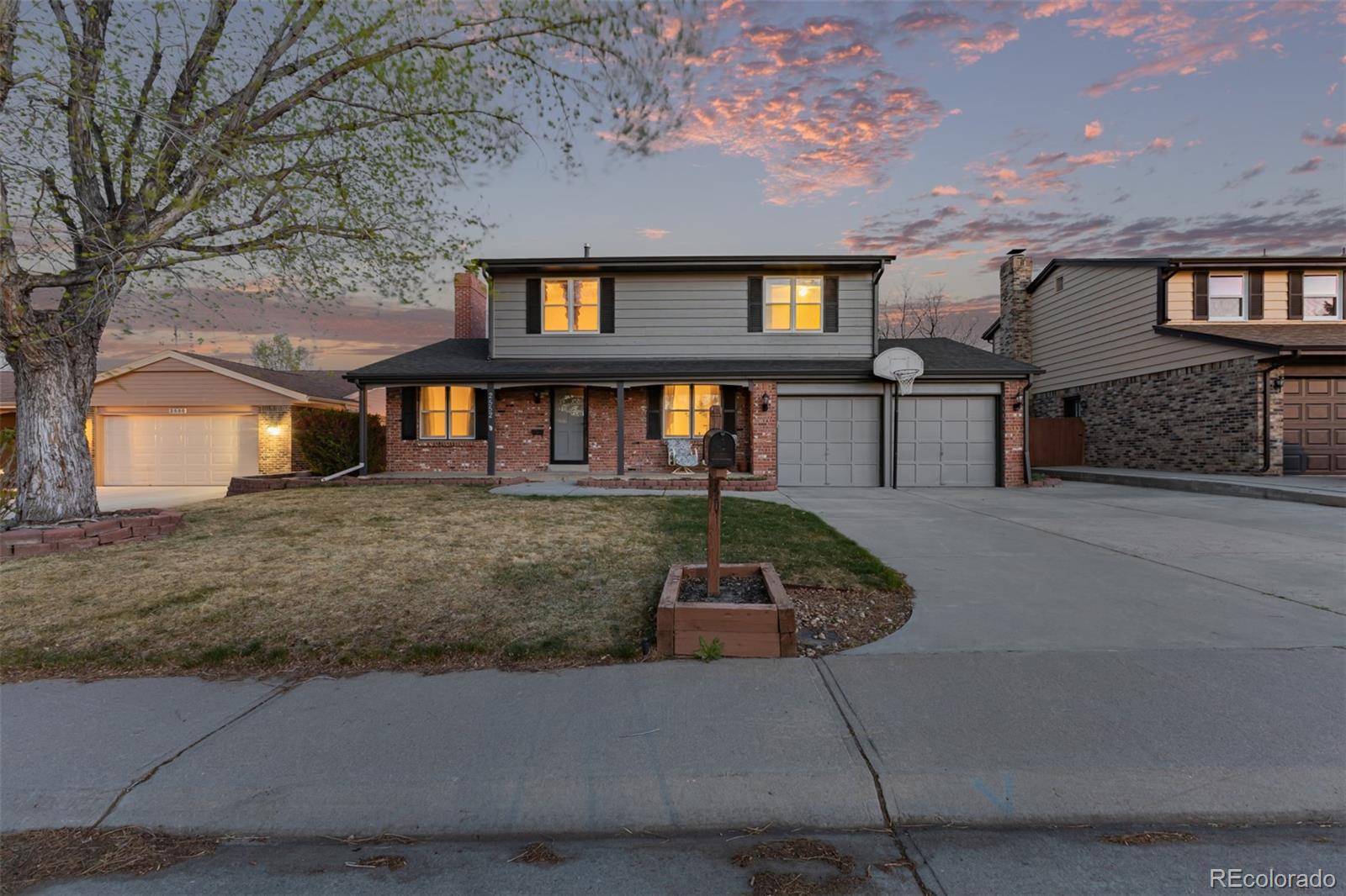 Crestridge Aurora Home | MLS #: 95369582552 S Fairplay Way, Aurora Beds: 4 Baths: 3 Price: $515,000