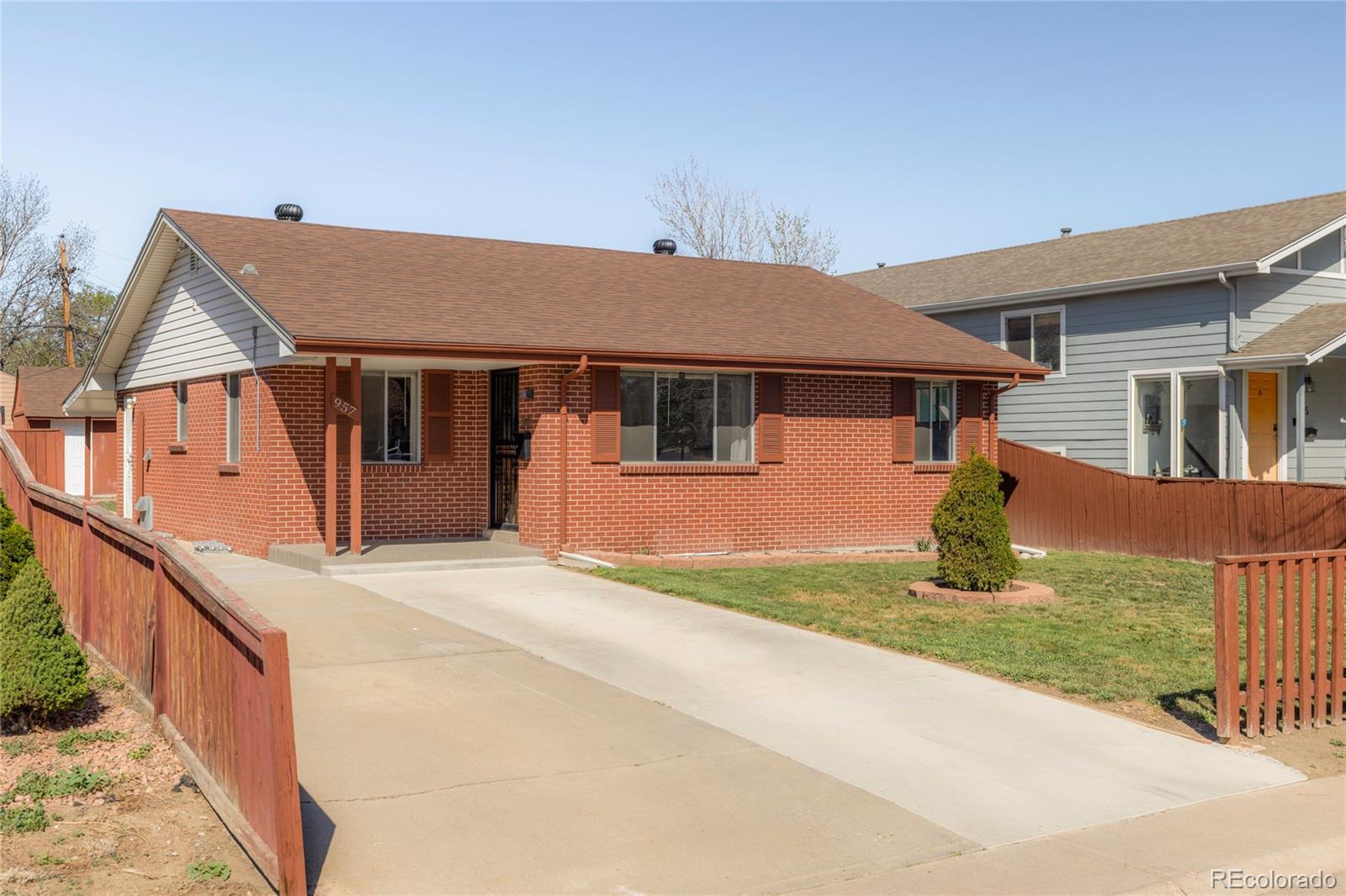 957  wolff street, Denver sold home. Closed on 2026-05-18 for $600,000.