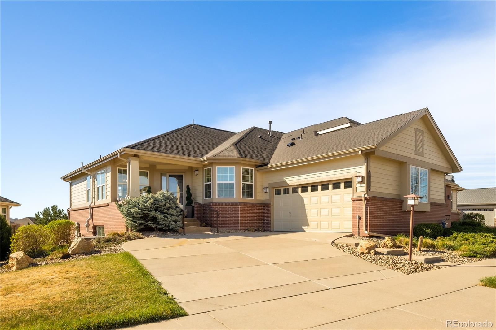 Heritage Eagle Bend Aurora Home | MLS #: 226576221962 E Canyon Place, Aurora Beds: 3 Baths: 3 Price: $650,000