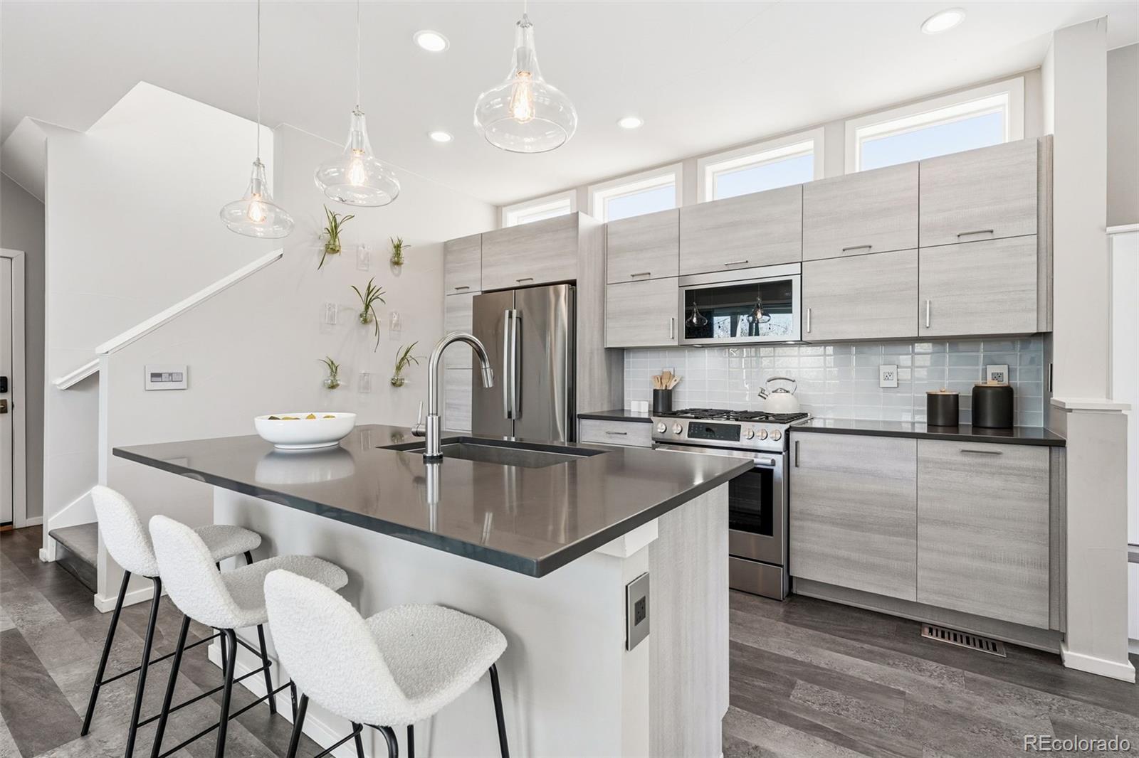  Denver Home | MLS #: 18612901734 W 66th Avenue, Denver Beds: 3 Baths: 3 Price: $572,500