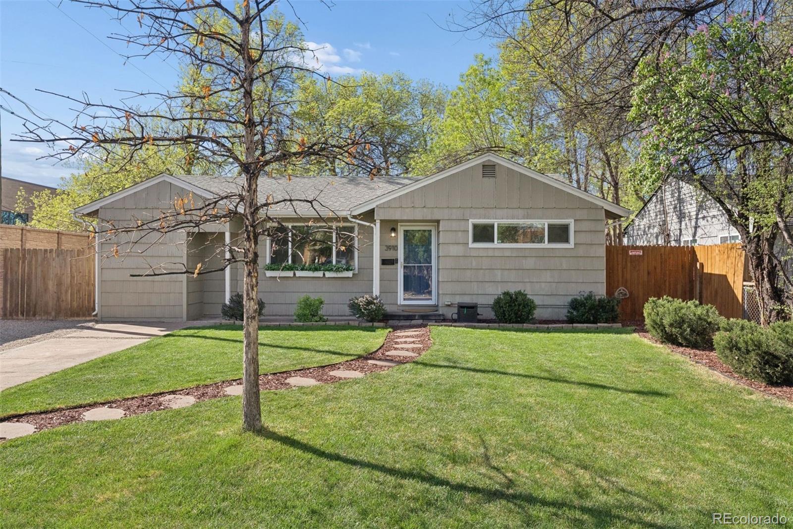  Denver Home | MLS #: 57098983910 E Jerome Avenue, Denver Beds: 3 Baths: 2 Price: $625,000