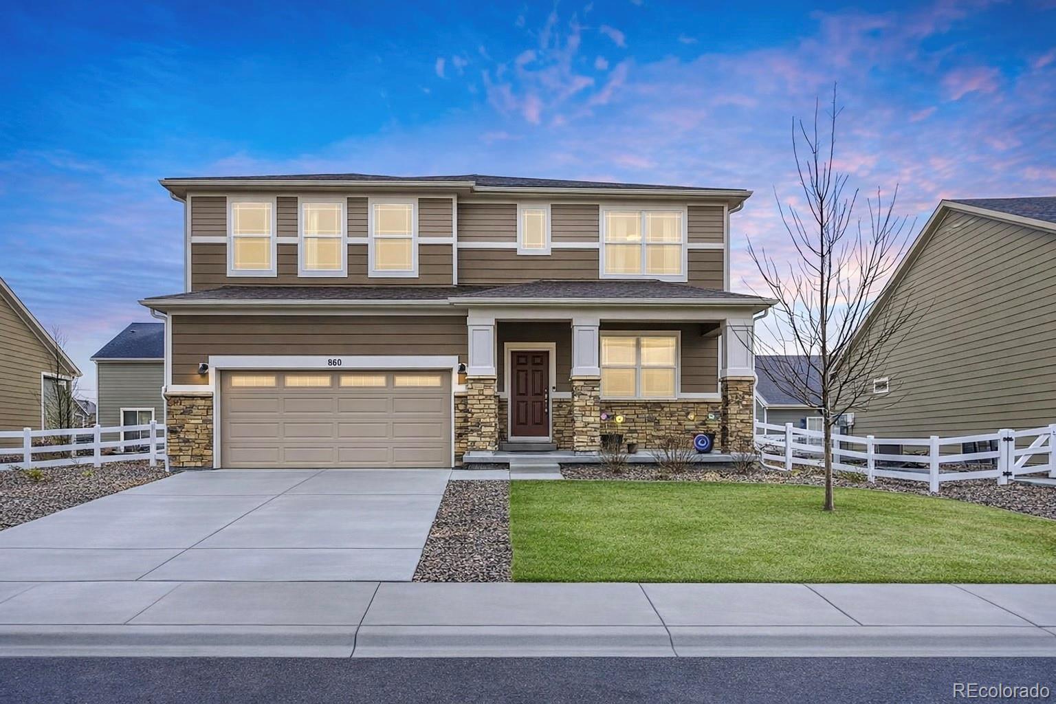 860  goldenrod parkway, Henderson sold home. Closed on 2026-05-01 for $589,900.