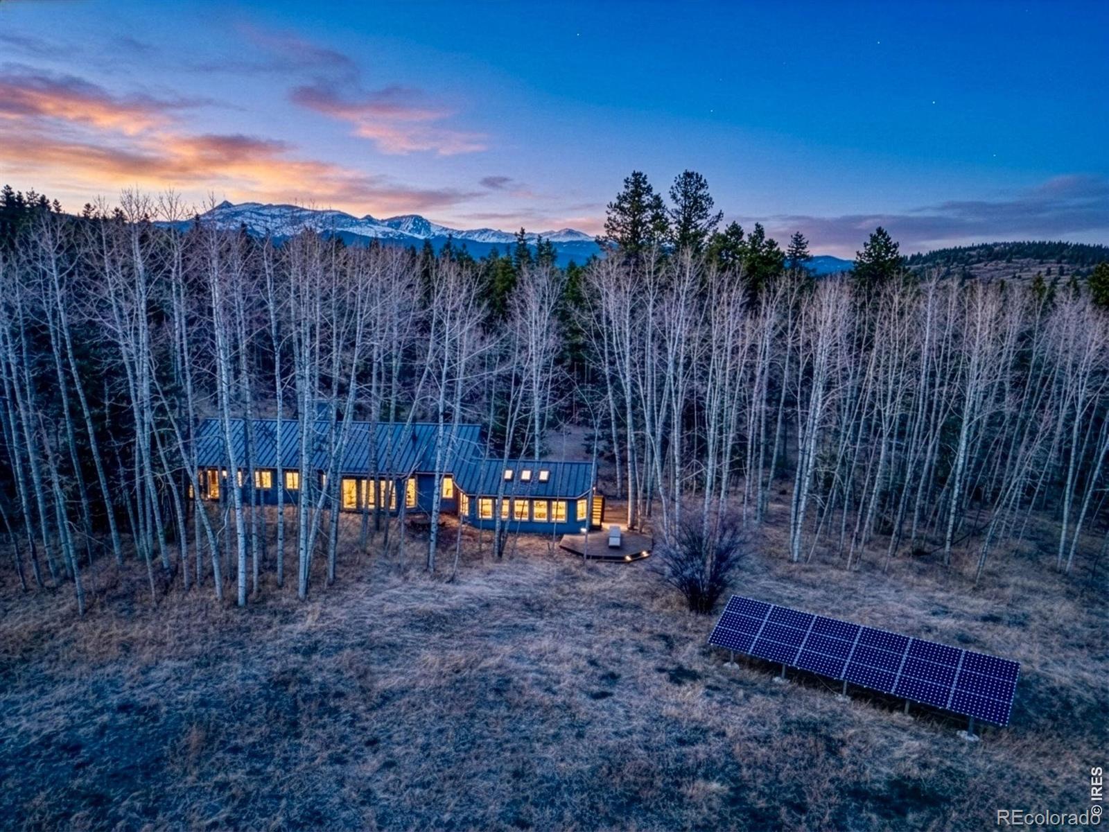 438 n county road , Rollinsville sold home. Closed on 2026-05-18 for $825,000.