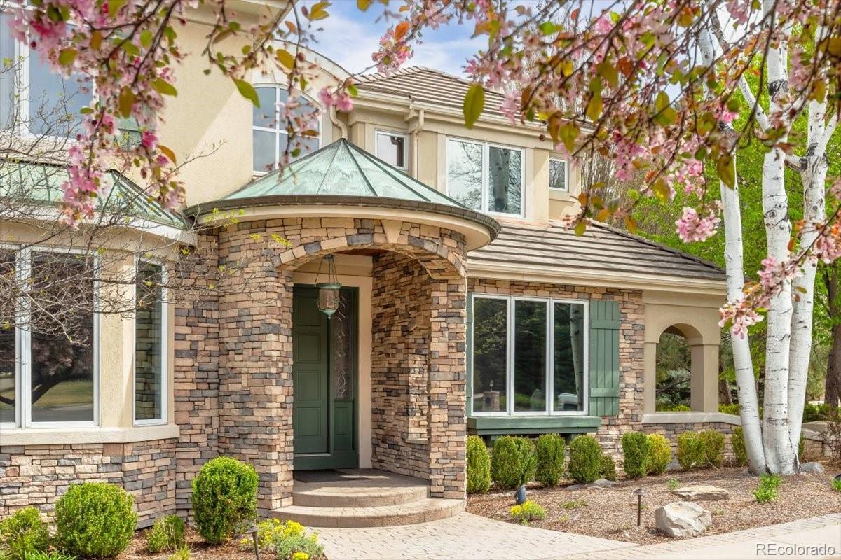  Greenwood Village Home | MLS #: 82376995690 S Beech Circle, Greenwood Village Beds: 5 Baths: 8 Price: $3,150,000