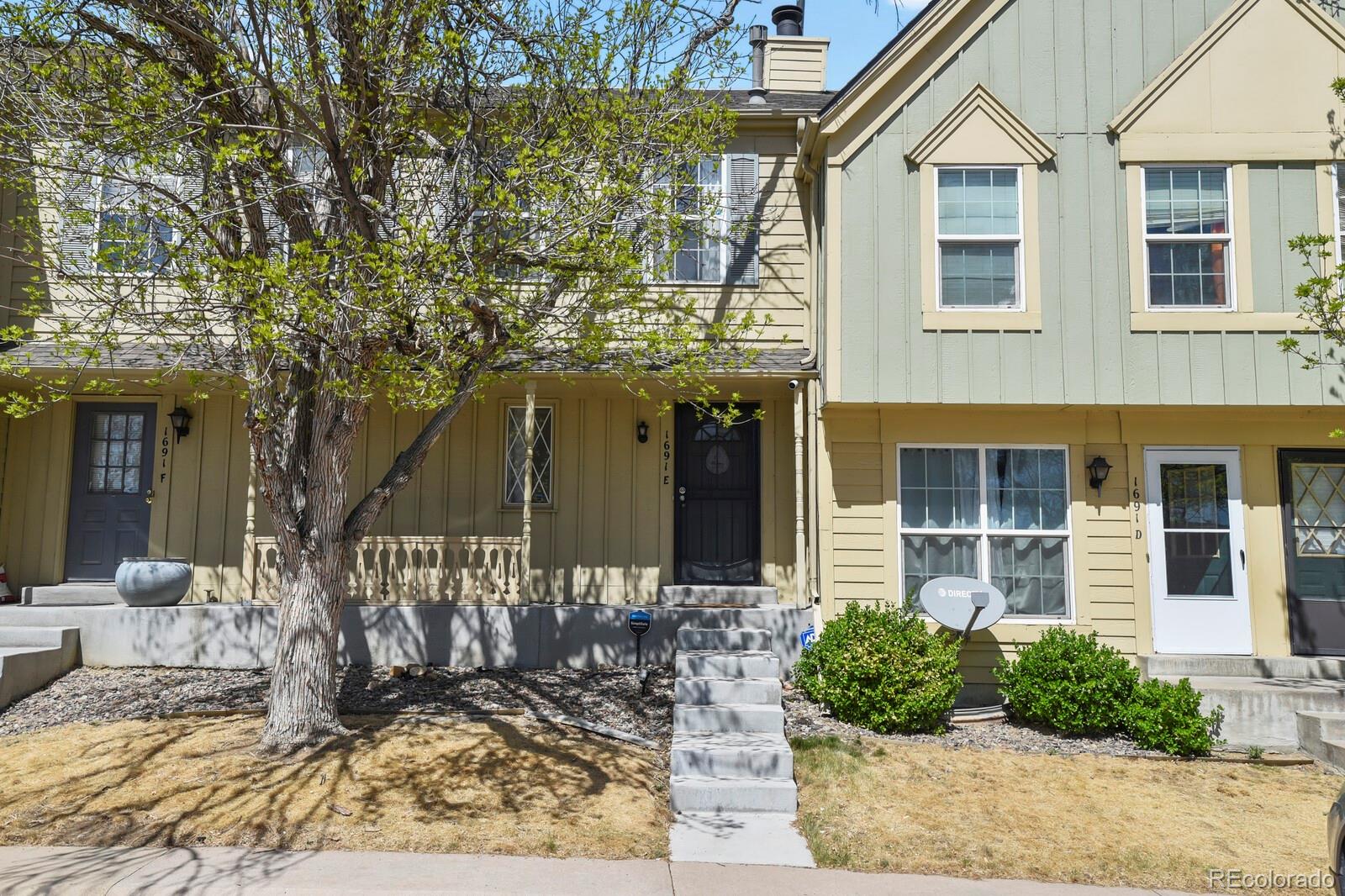 Sunstone Aurora Condo / Townhome | MLS #: 57252731691 S Idalia Circle E, Aurora Beds: 3 Baths: 3 Price: $312,500