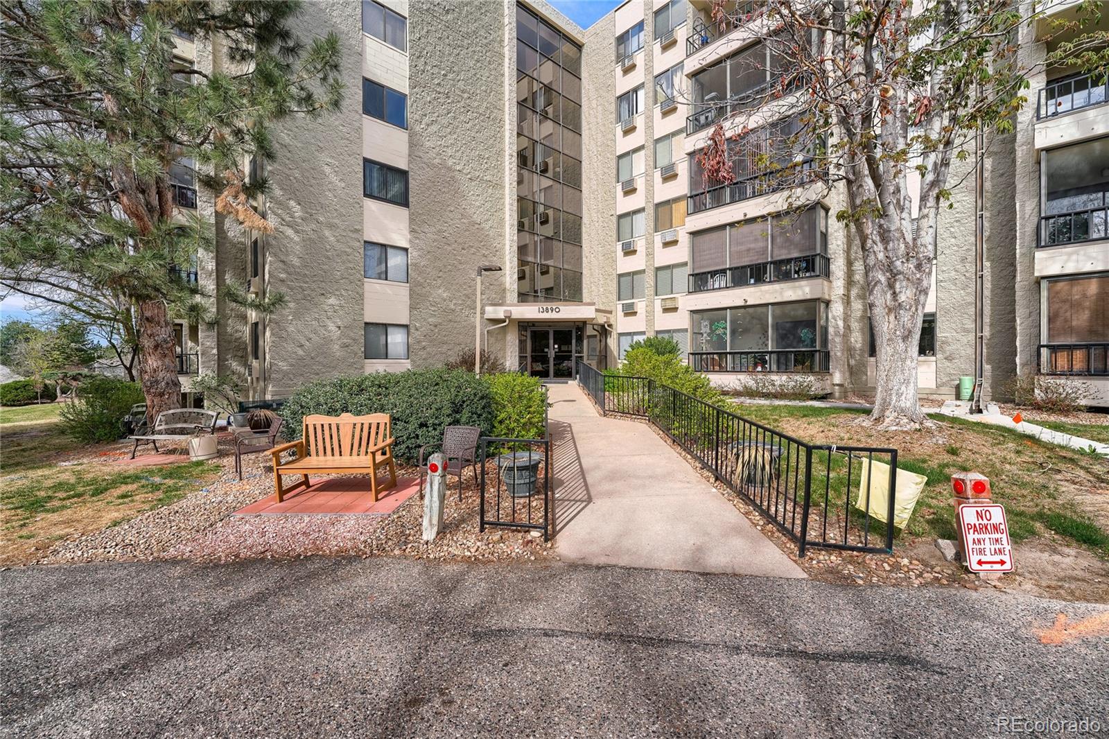 13890 e marina drive, Aurora sold home. Closed on 2026-05-22 for $292,000.