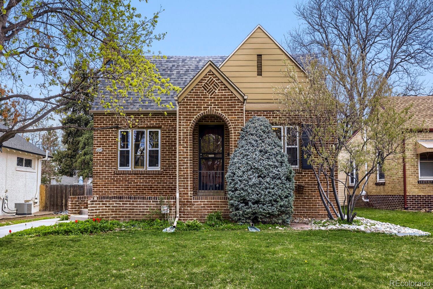 Montclair Denver Home | MLS #: 78216311249  Niagara Street, Denver Beds: 2 Baths: 1 Price: $559,900