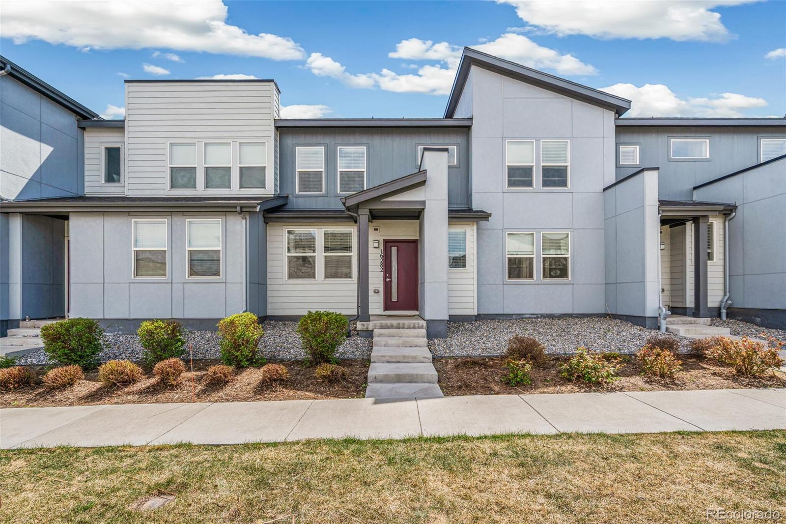 Denver Connection West Denver Condo / Townhome | MLS #: 231785416282 E 47th Place , Denver Beds: 3 Baths: 3 Price: $389,900