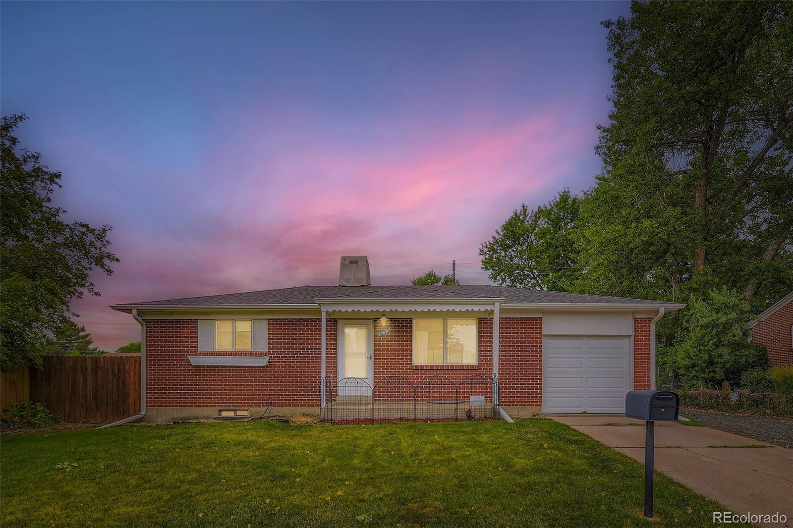  Northglenn Home | MLS #: 417585611891  Gaylord Way, Northglenn Beds: 3 Baths: 2 Price: $428,000