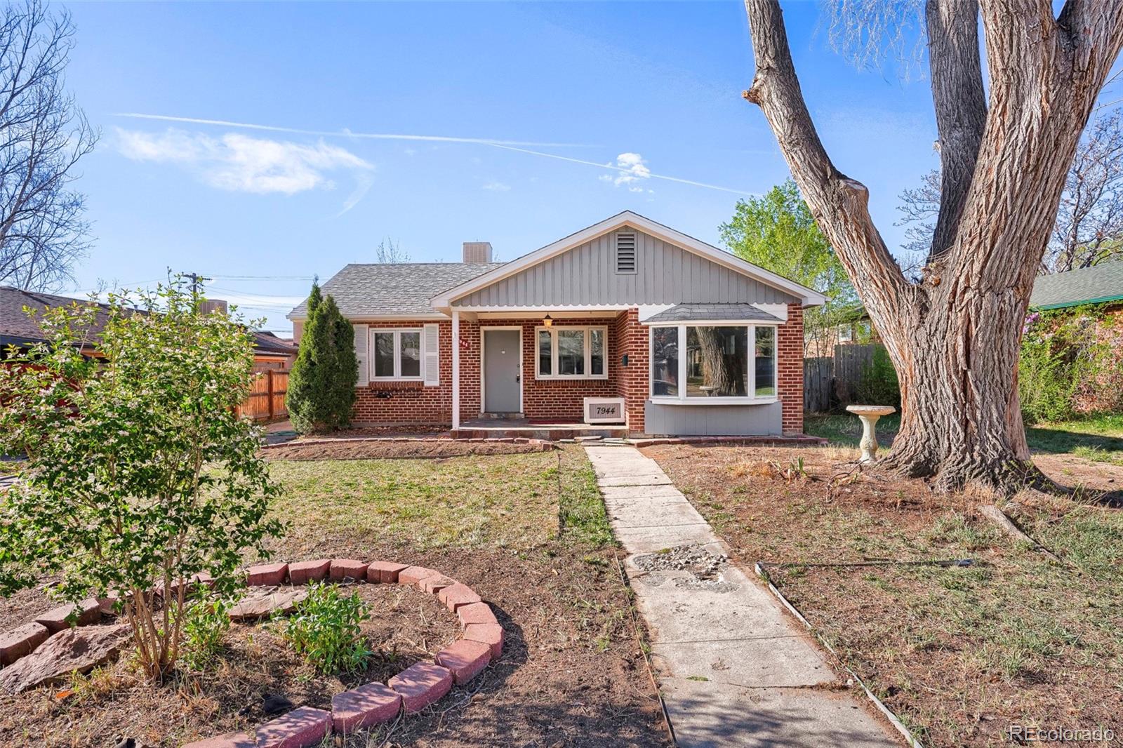 Summers Lakewood Home | MLS #: 19752507944 W 17th Avenue, Lakewood Beds: 2 Baths: 1 Price: $425,000