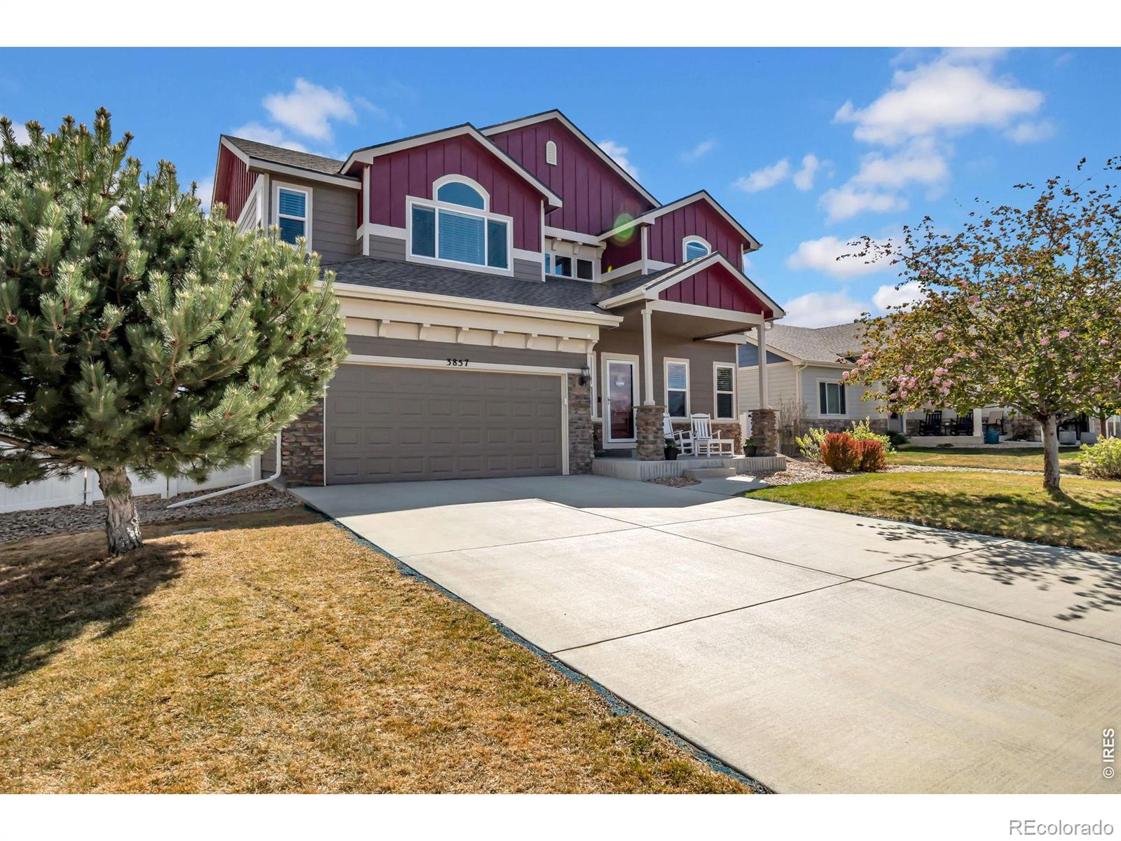 3857  mount hope street, Wellington sold home. Closed on 2026-06-01 for $530,000.