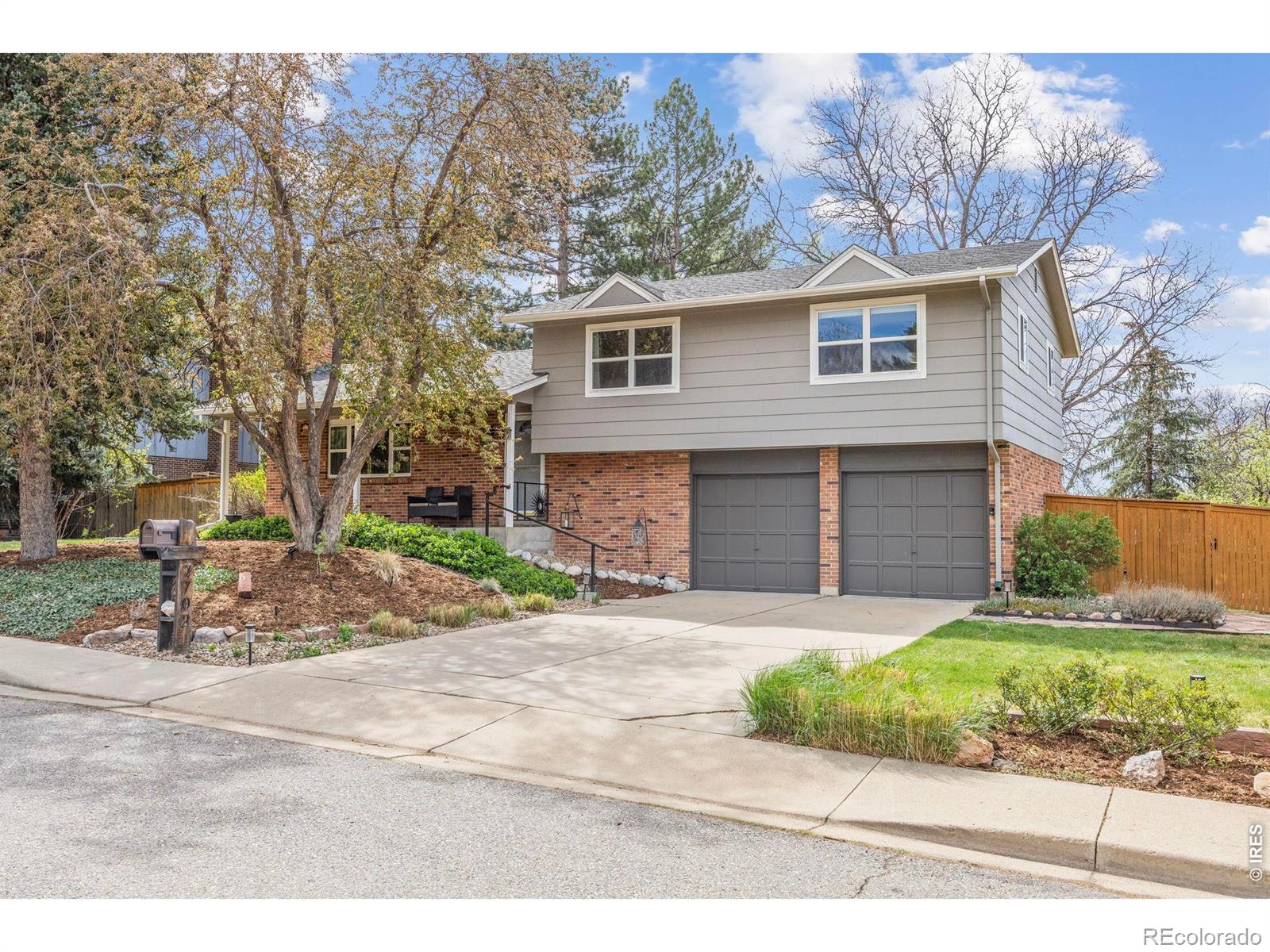  Boulder Home | MLS #: 45678910560597702  Devonshire Court, Boulder Beds: 4 Baths: 3 Price: $839,000