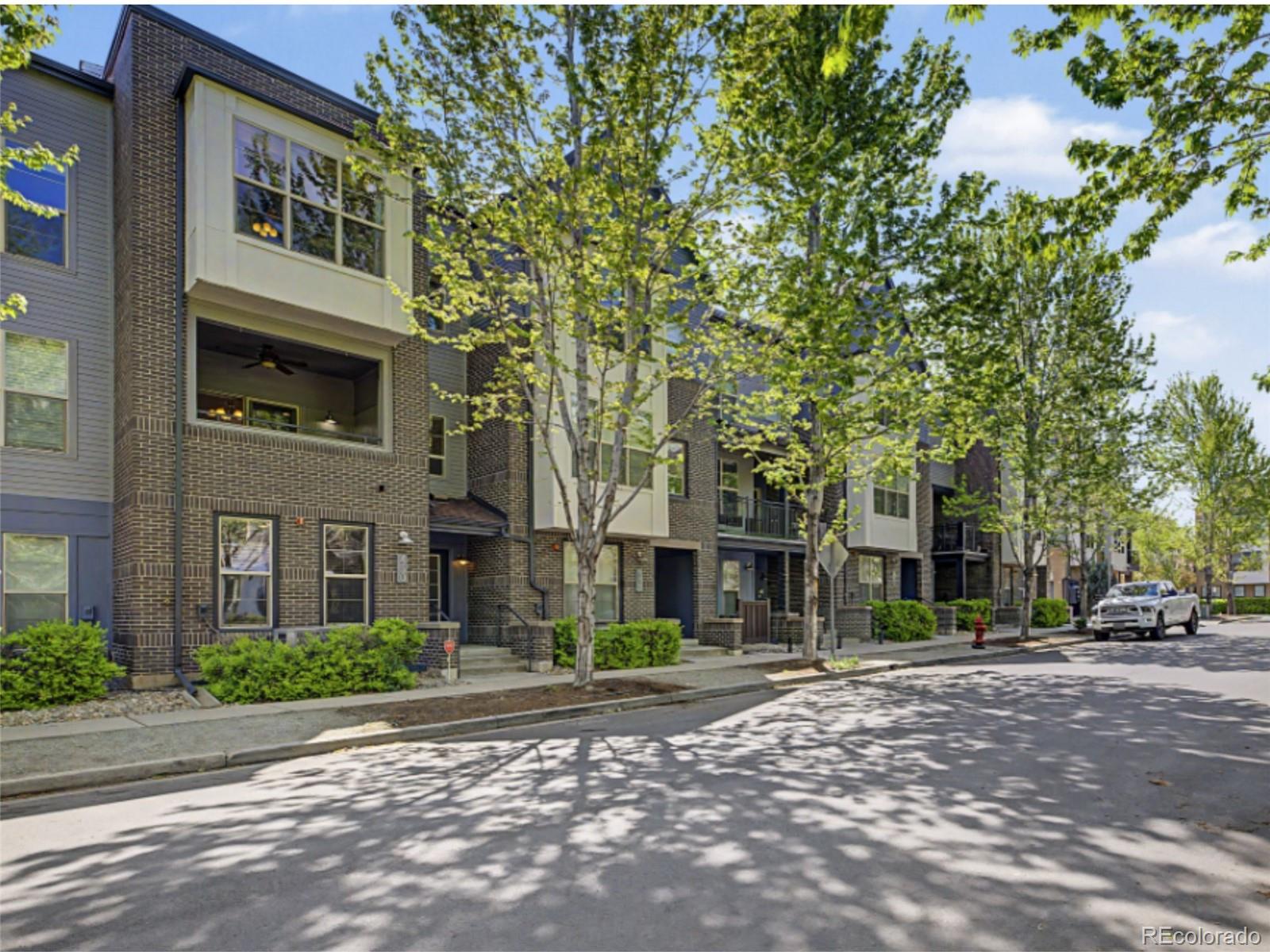  Lakewood Condo / Townhome | MLS #: 2126306450 S Reed Street , Lakewood Beds: 4 Baths: 4 Price: $579,900