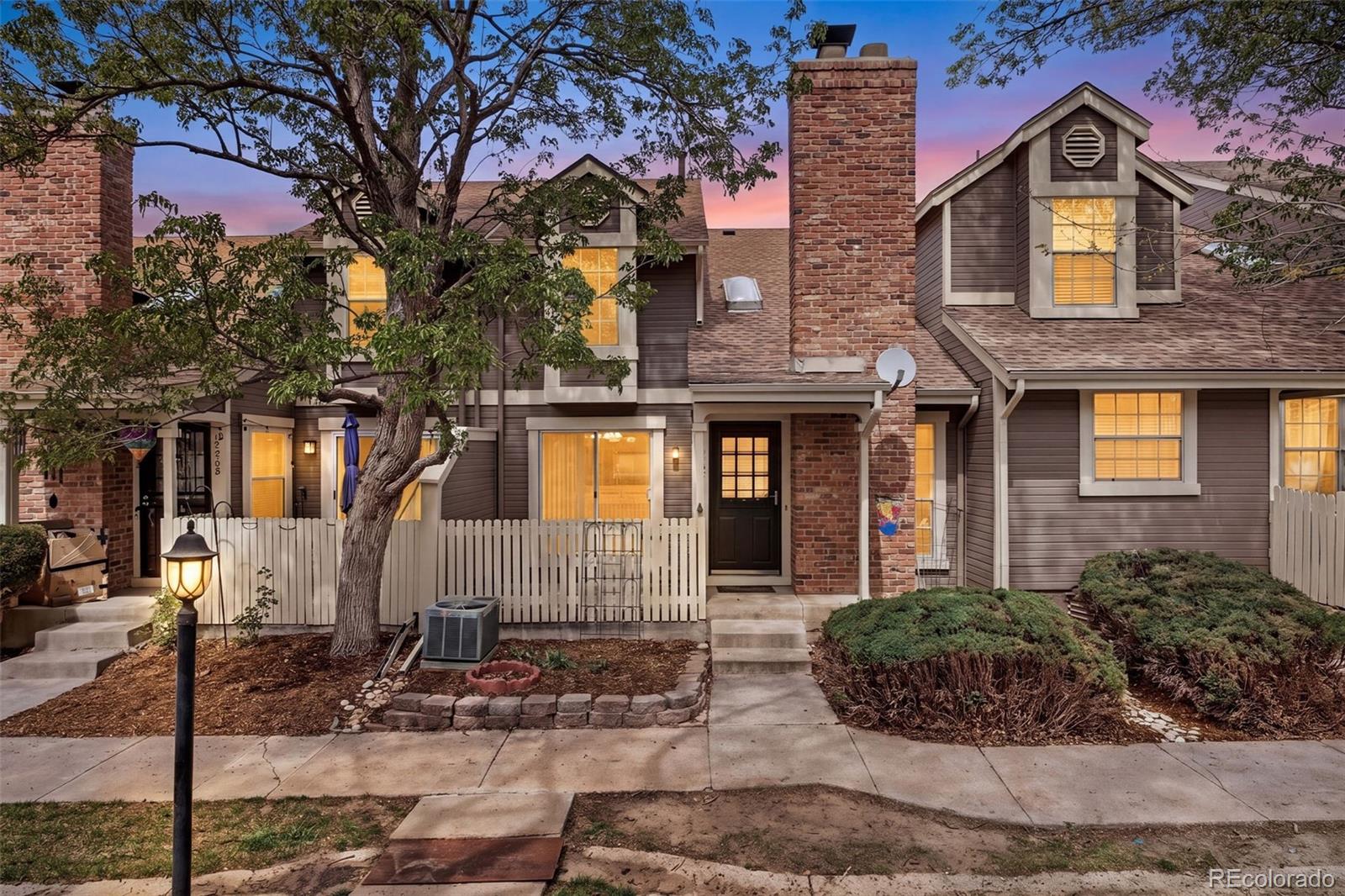 Chambers Ridge Aurora Condo / Townhome | MLS #: 71743921990 S Helena Street E, Aurora Beds: 3 Baths: 2 Price: $349,900