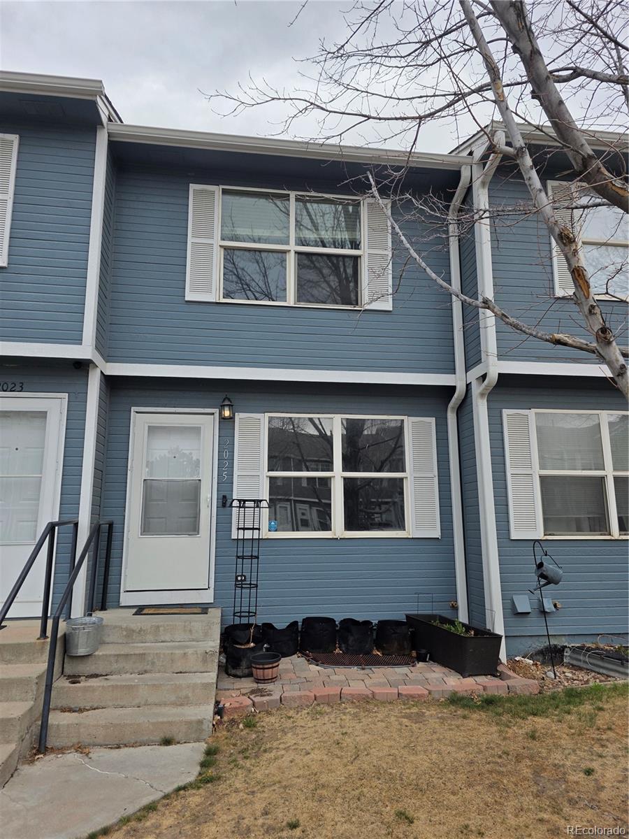Oak Crest Castle Rock Condo / Townhome | MLS #: 50367792025  Oakcrest Circle 2H, Castle Rock Beds: 2 Baths: 2 Price: $290,000