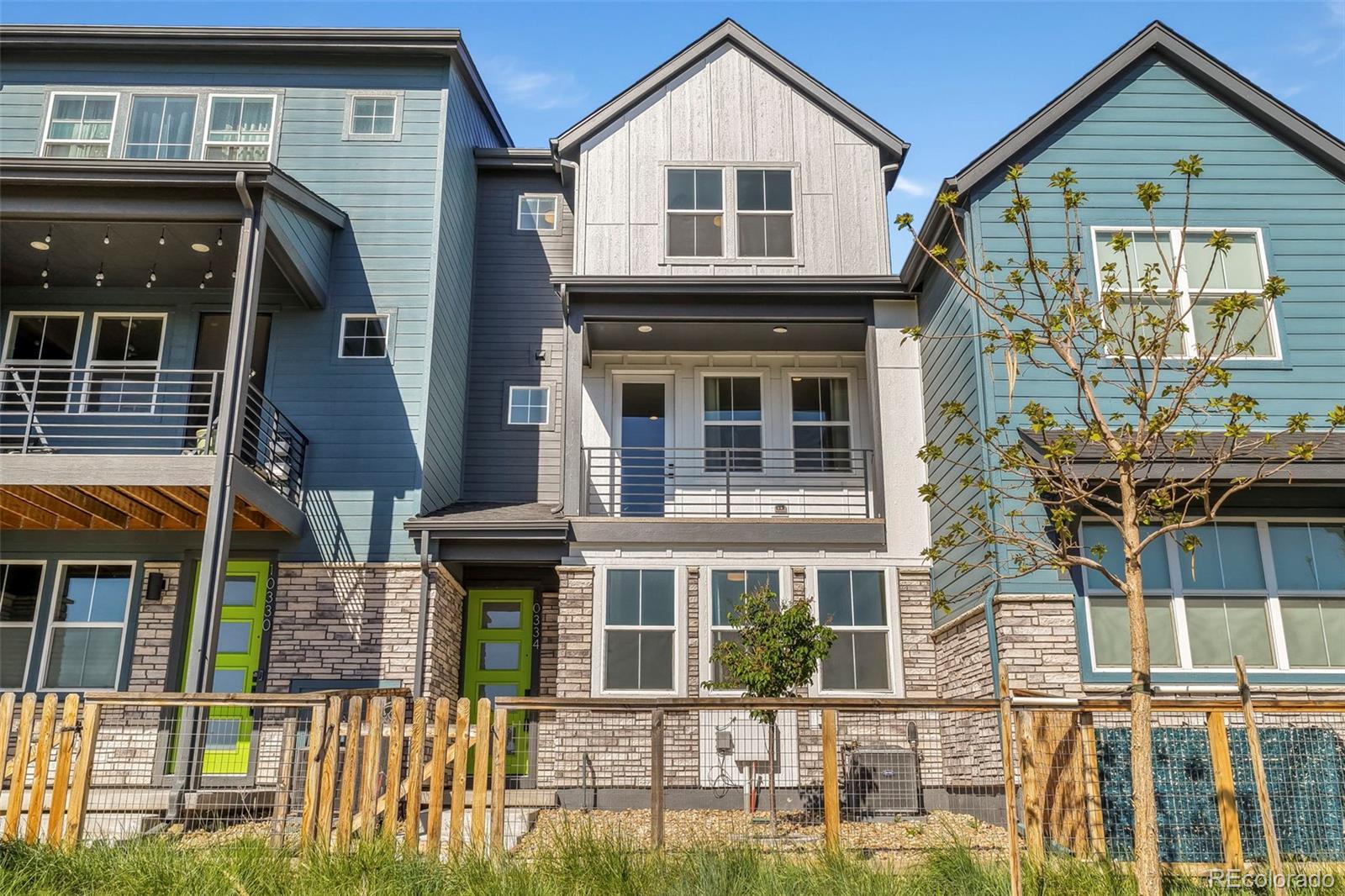 1 Denver Condo / Townhome | MLS #: 159946810334  Milwaukee Circle , Denver Beds: 3 Baths: 4 Price: $499,000