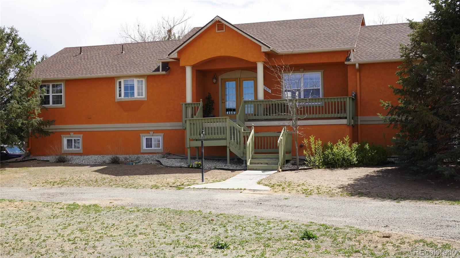 High Point Aurora Home | MLS #: 617402321360 E 6th Avenue, Aurora Beds: 4 Baths: 3 Price: $949,900
