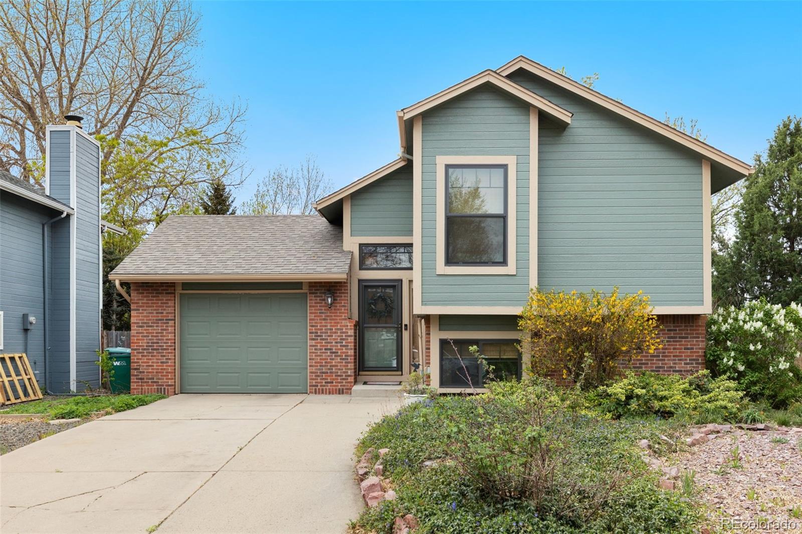 Sandpiper Colorado Springs Home | MLS #: 58837421125  Greenbrier Drive, Colorado Springs Beds: 3 Baths: 2 Price: $365,000