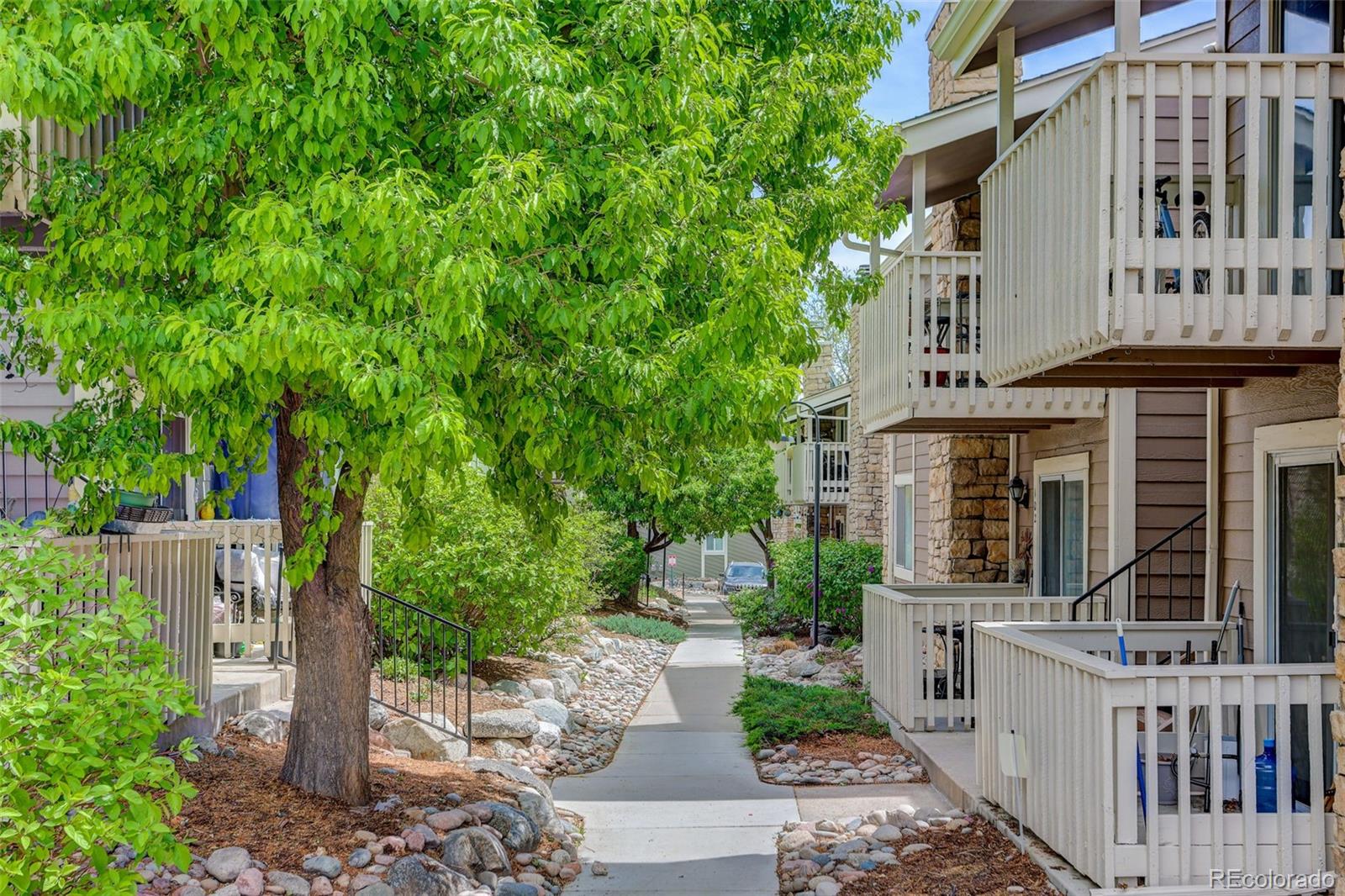 Moore Denver Condo / Townhome | MLS #: 42237504400 S Quebec Street A207, Denver Beds: 2 Baths: 2 Price: $250,000