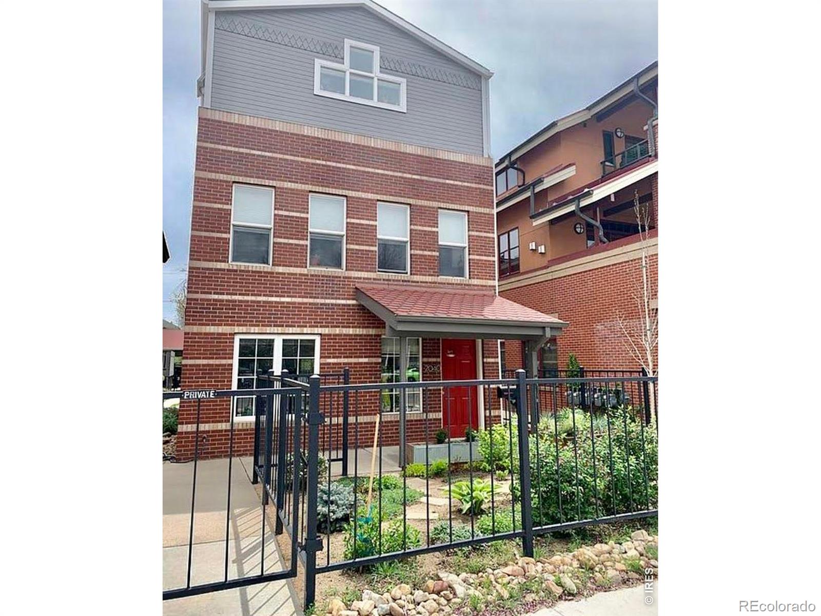 Pearl Street Boulder Home | MLS #: 45678910563622040  Pearl Street, Boulder Beds: 2 Baths: 3 Price: $1,645,000