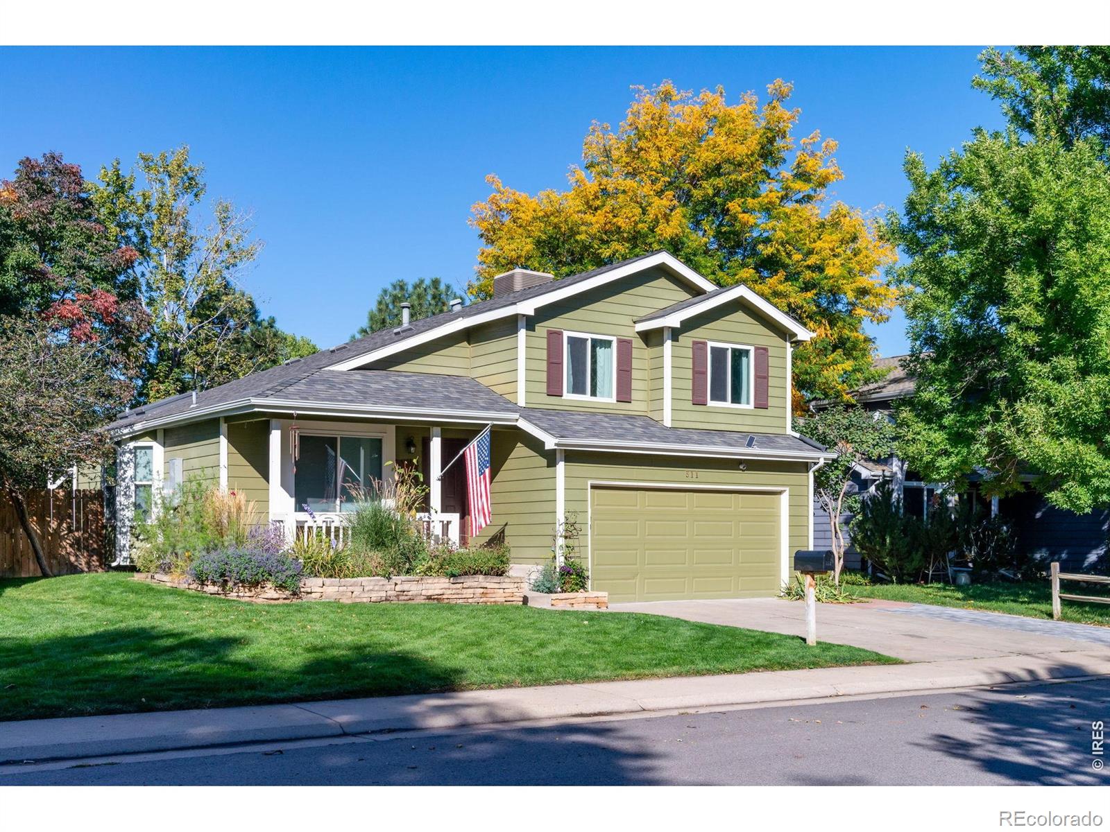 Cherrywood Louisville Home | MLS #: 4567891056379311 S Lark Avenue, Louisville Beds: 3 Baths: 4 Price: $799,000
