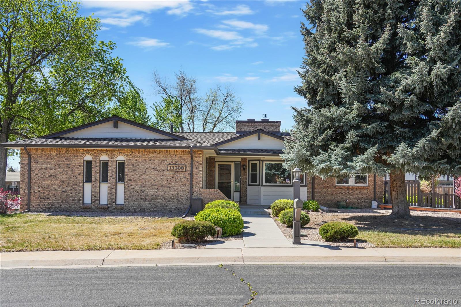 11308 w 74th place, Arvada sold home. Closed on 2026-05-20 for $688,644.