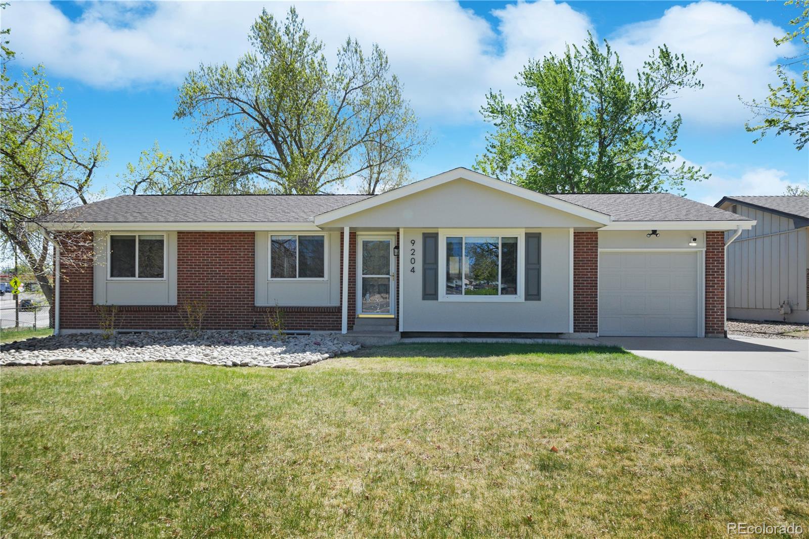  Lakewood Home | MLS #: 59631949204 W Colorado Avenue, Lakewood Beds: 4 Baths: 2 Price: $569,900