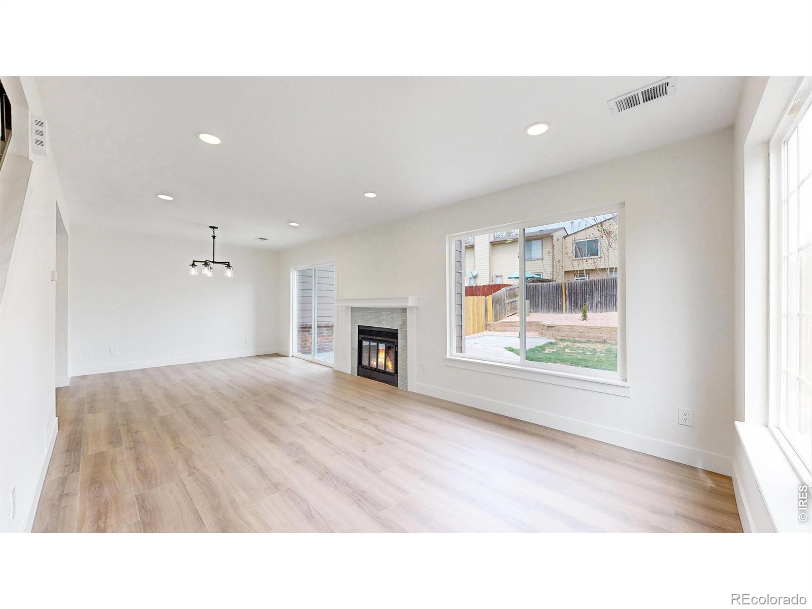 Deer Run Thornton Condo / Townhome | MLS #: 45678910565294955 E 124th Way , Thornton Beds: 3 Baths: 2 Price: $380,000