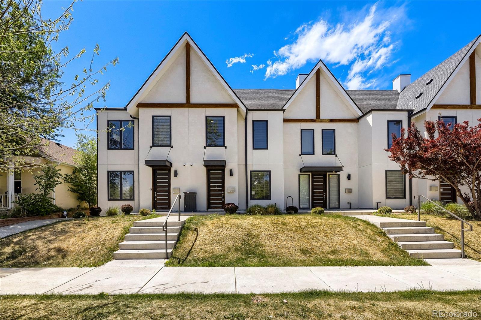 1027  julian street, Denver sold home. Closed on 2026-05-22 for $645,000.