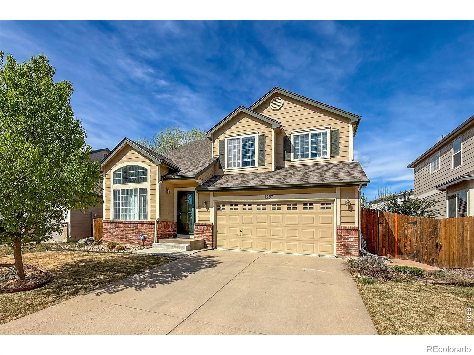 Quail Crossing Longmont Home | MLS #: 45678910566391233  Button Rock Drive, Longmont Beds: 4 Baths: 3 Price: $610,000