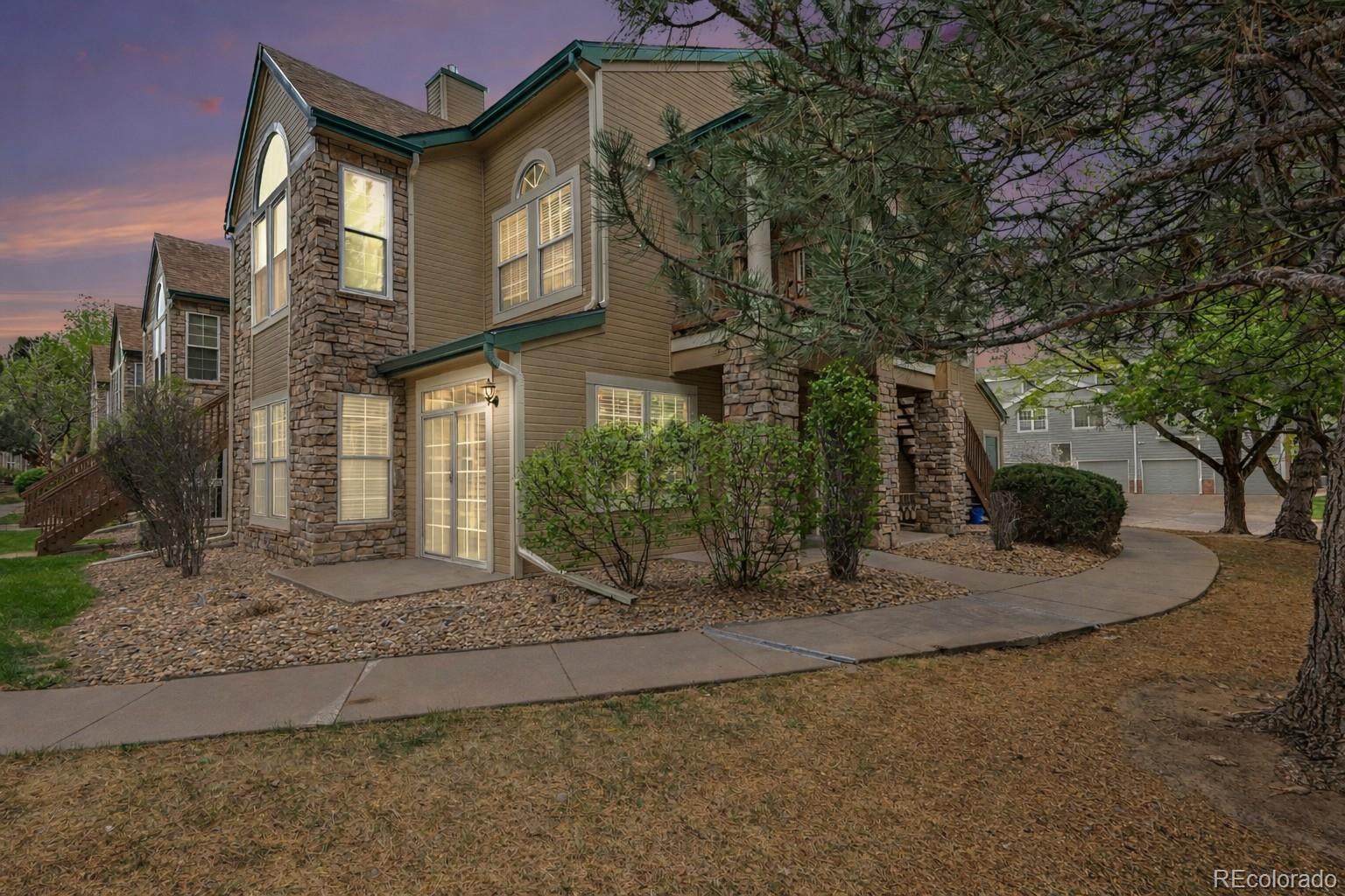 Meadow Hills Aurora Condo / Townhome | MLS #: 37323404034 S Carson Street 104, Aurora Beds: 3 Baths: 2 Price: $360,000