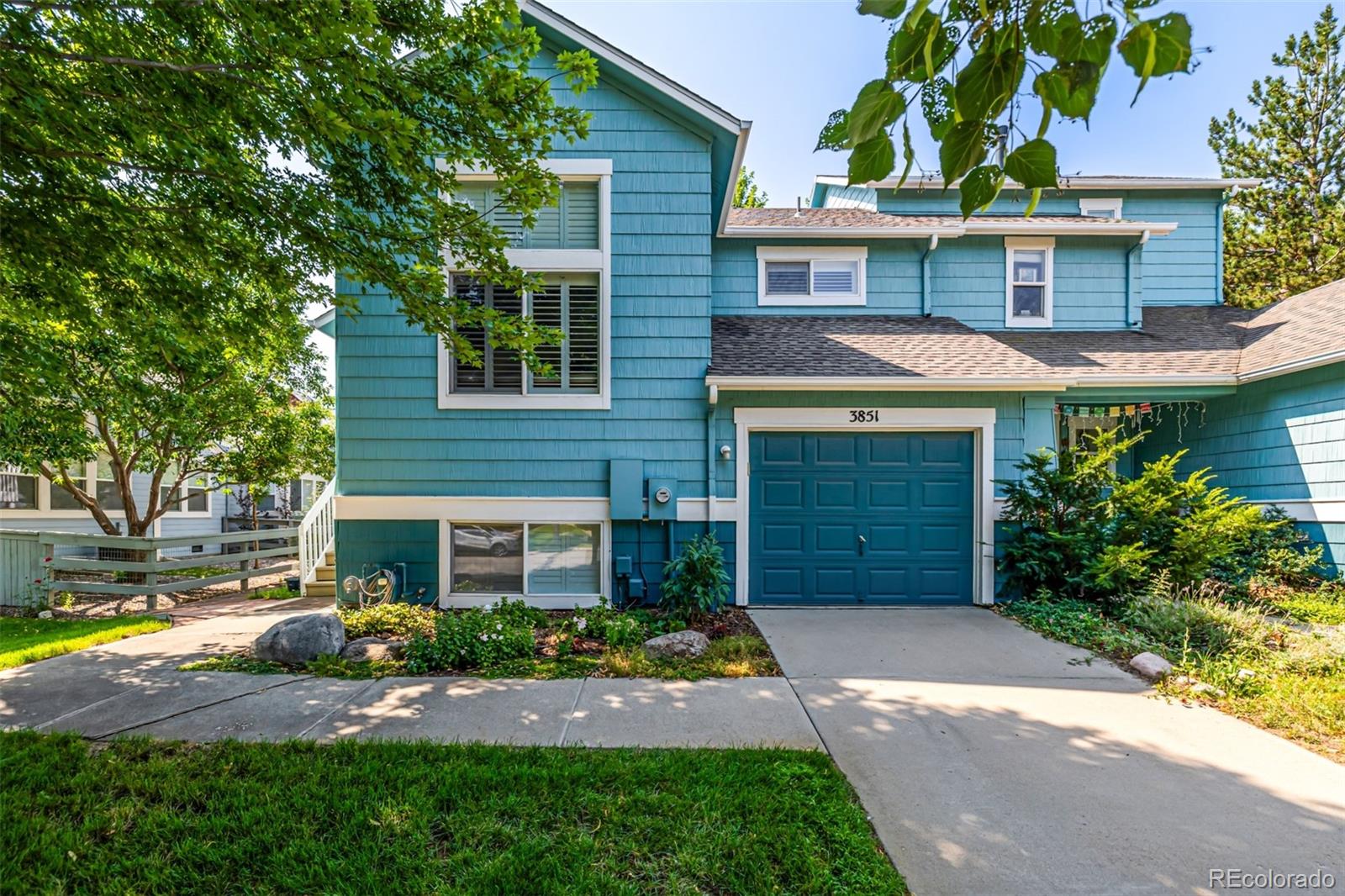 3851  oakwood drive, Longmont sold home. Closed on 2026-05-19 for $499,000.