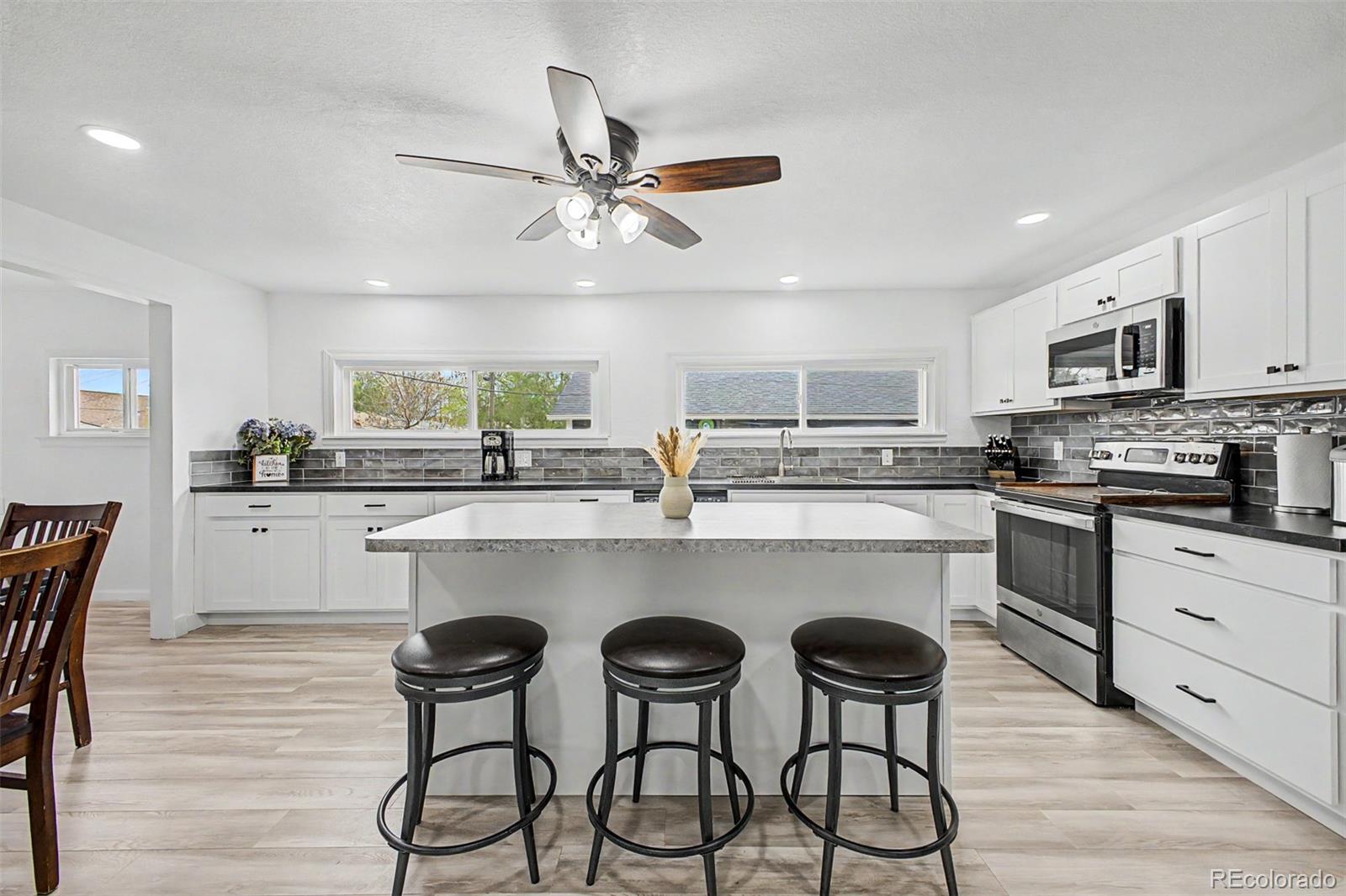  Brighton Home | MLS #: 907029159 N 13th Avenue, Brighton Beds: 6 Baths: 2 Price: $490,000