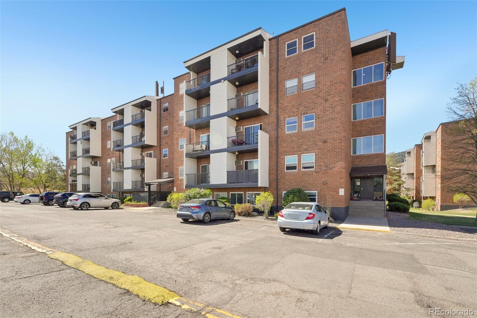 Golden Ridge Golden Condo / Townhome | MLS #: 65426381150  Golden Circle 305, Golden Beds: 1 Baths: 1 Price: $199,000