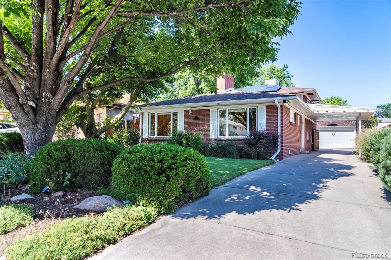 Hilltop Denver Home | MLS #: 1865373231  Hudson Street, Denver Beds: 4 Baths: 3 Price: $959,000
